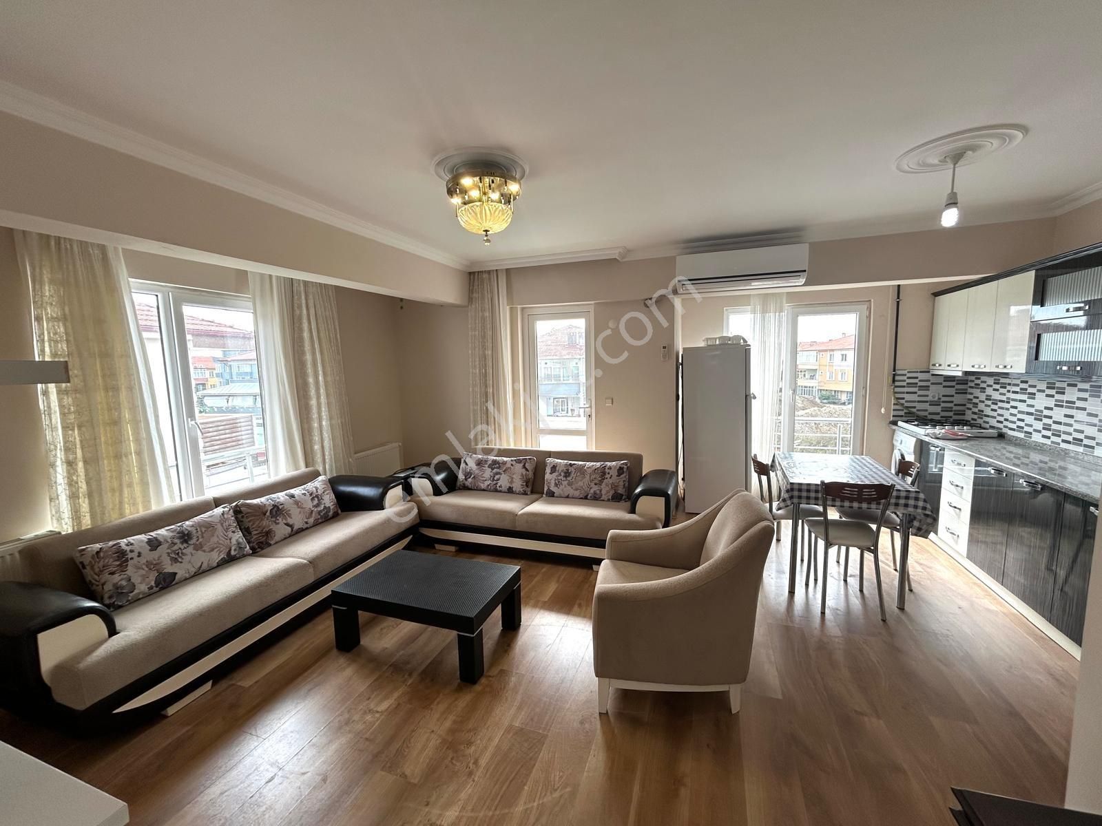 Karasu Yalı Merkezi Konumda 2+1 Full Eşyalı Kiralık Daire - Görsel 15