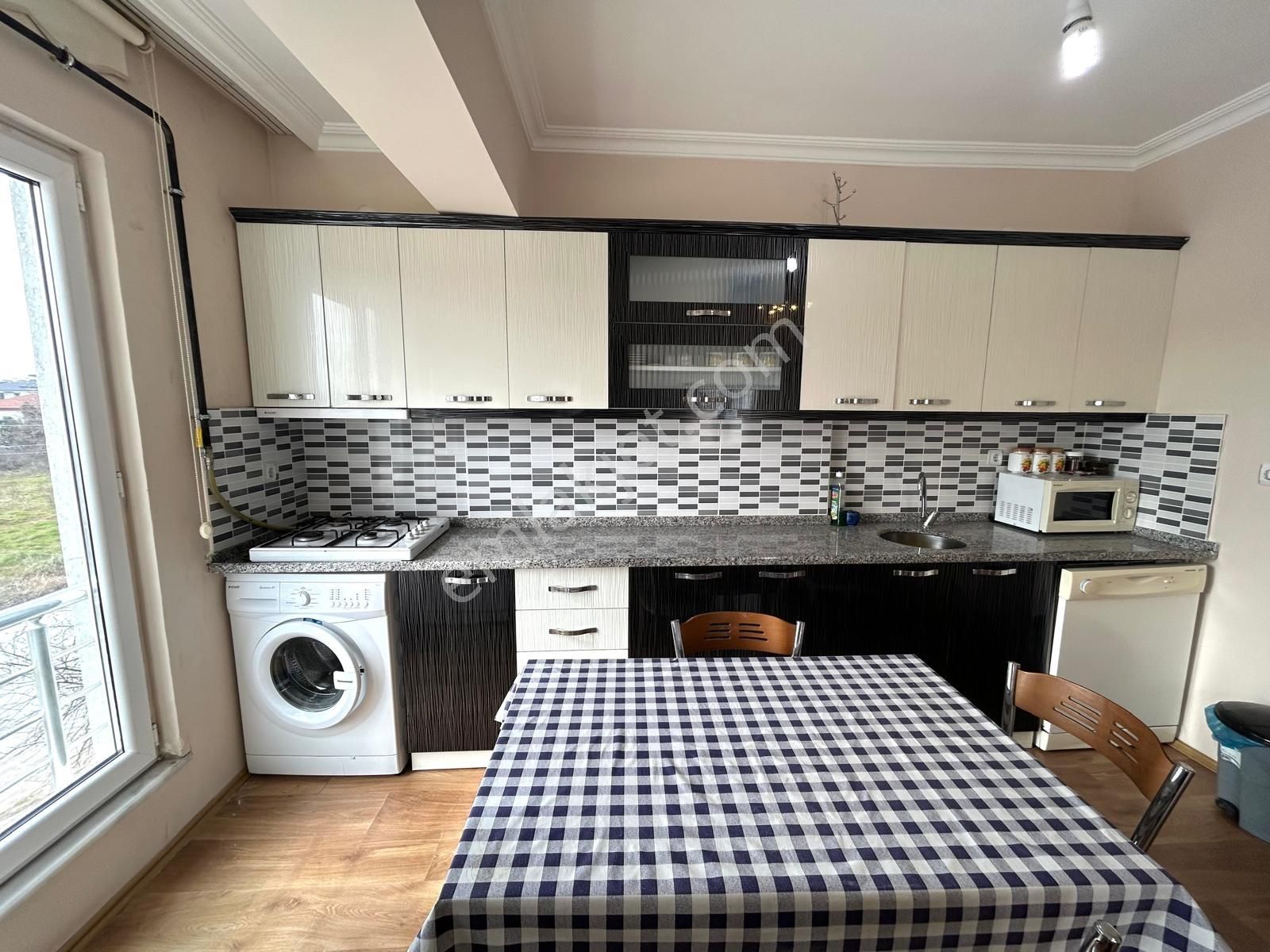 Karasu Yalı Merkezi Konumda 2+1 Full Eşyalı Kiralık Daire - Görsel 5