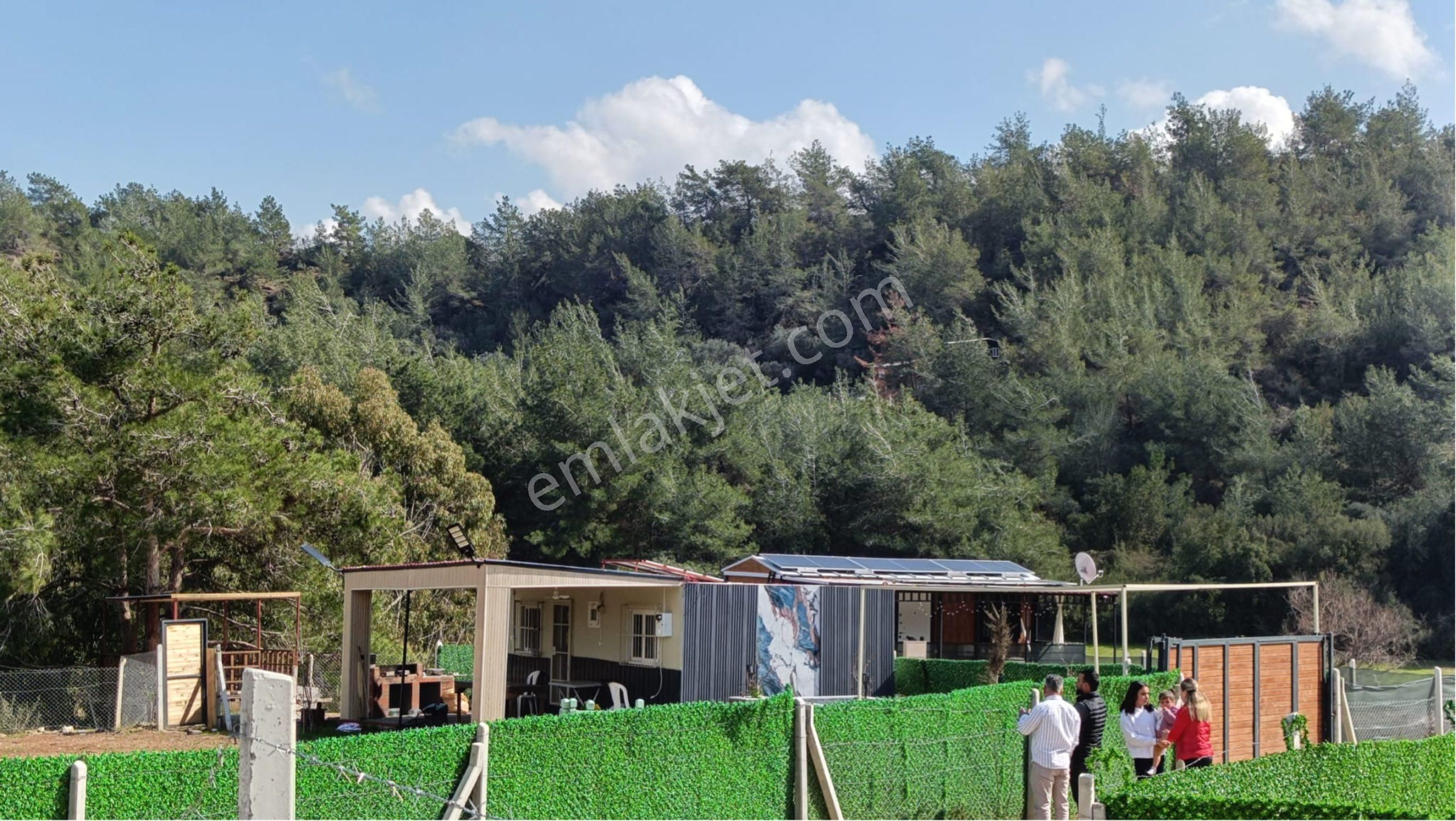 Salbaş Pirilide 250 M2 Tel İle Çevrili Arsa