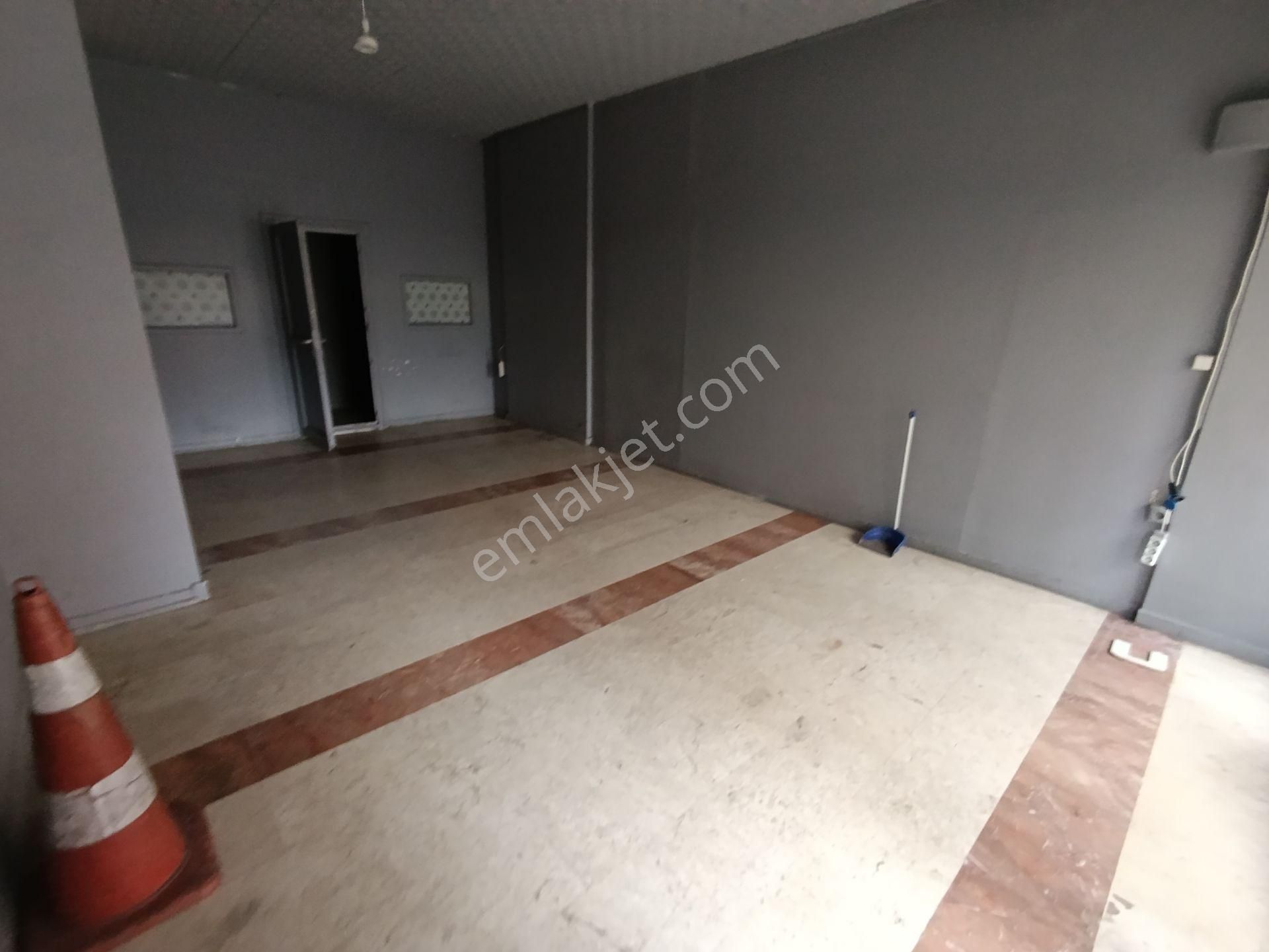 Pendik Güzelyalı E-5 Altında Anacaddeye 1 Parsel Kiralık 160m2 Düz Dükkan - Görsel 9