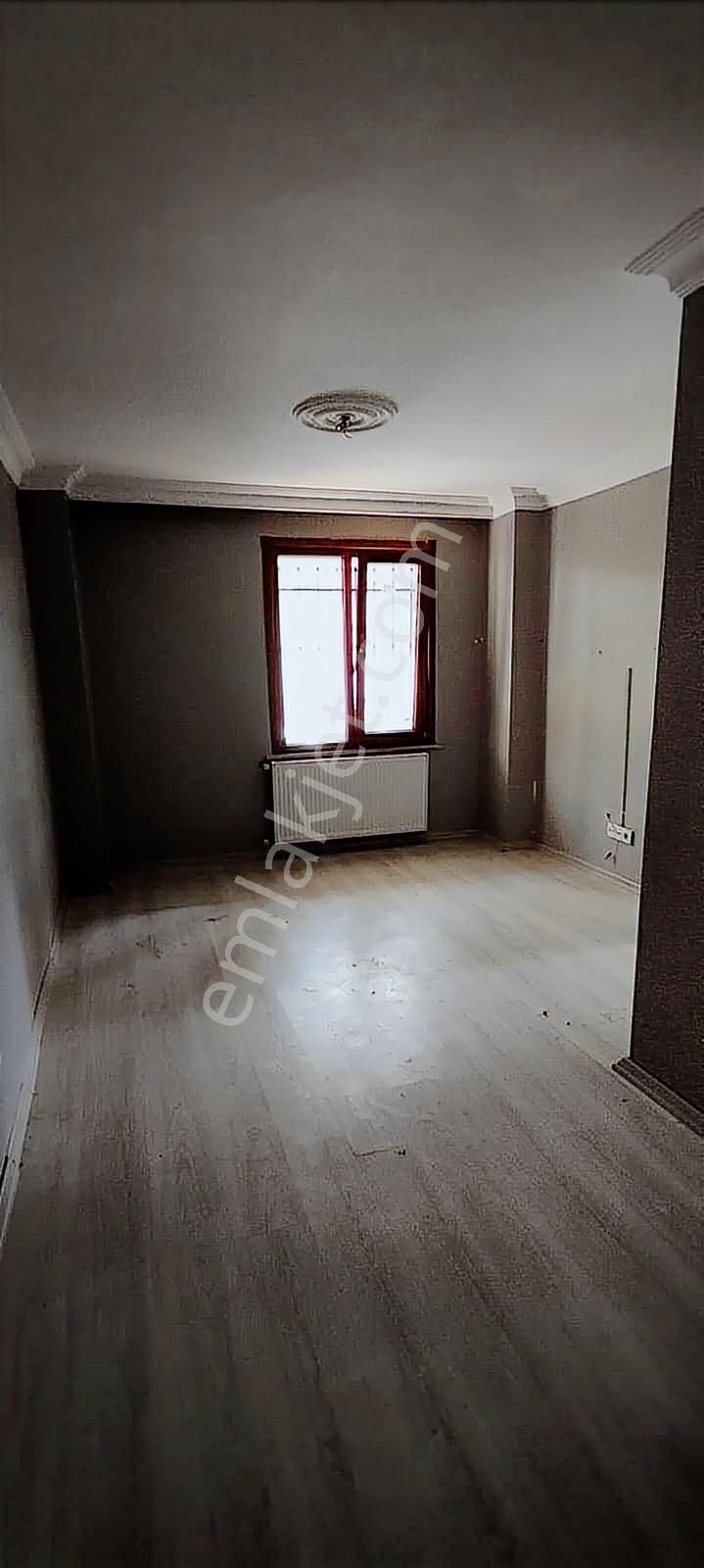 Kemal Türklerde Satılık 2+1 Ters Dublex - Görsel 3