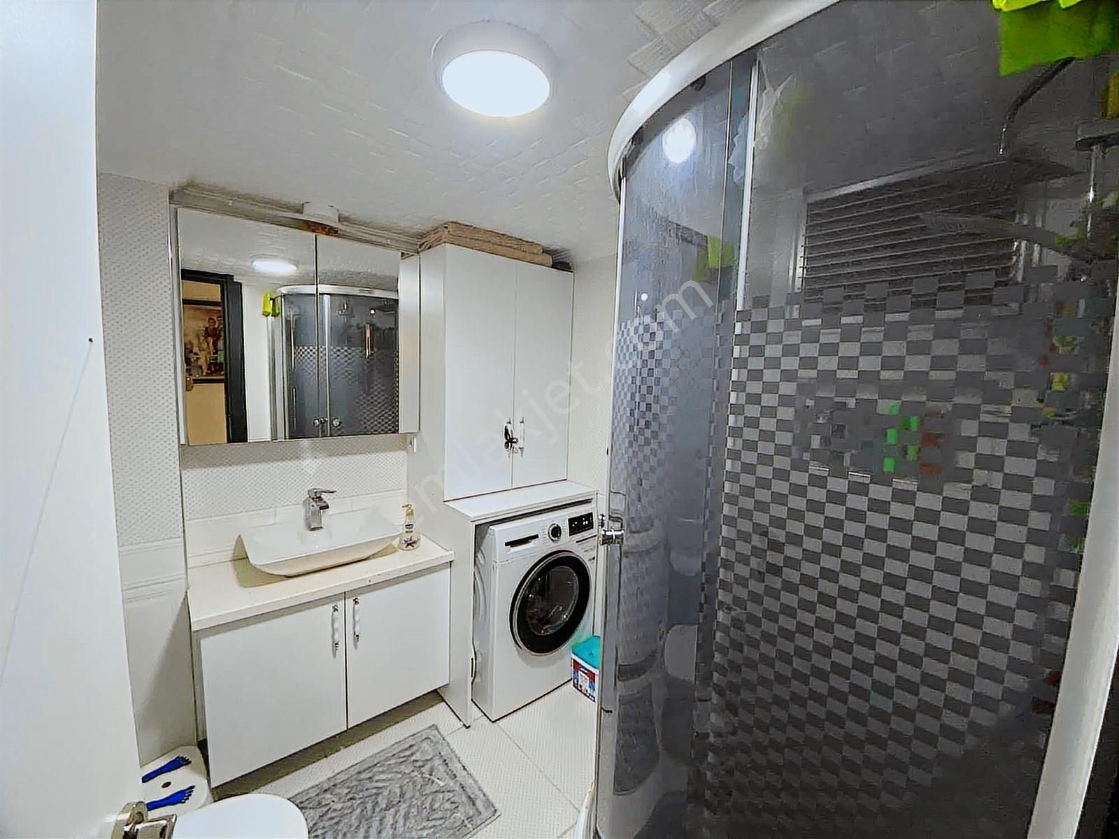 Balçovada Hastane Yakınında 3+1 Satılık Daire - Görsel 11