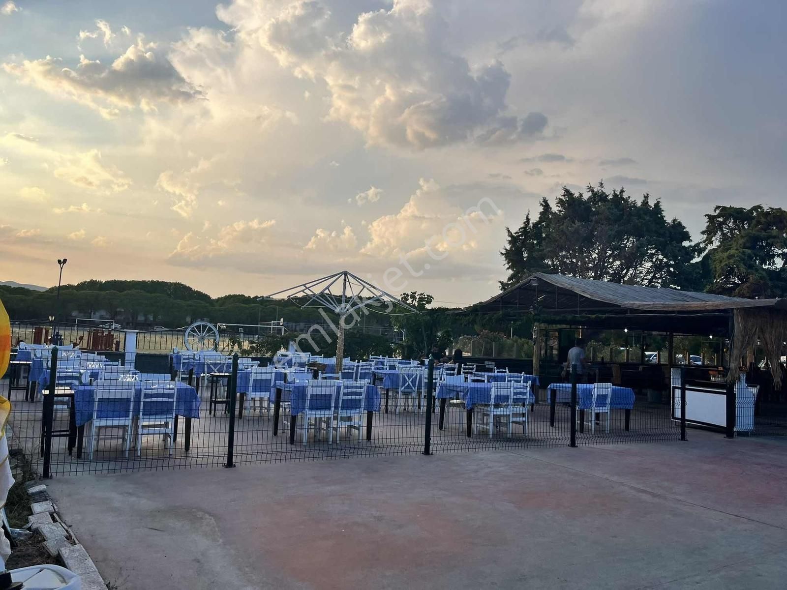 Çandarlı'da Denize Yakın , Site İçi , Havuzlu , Otoparklı Villa - Görsel 31