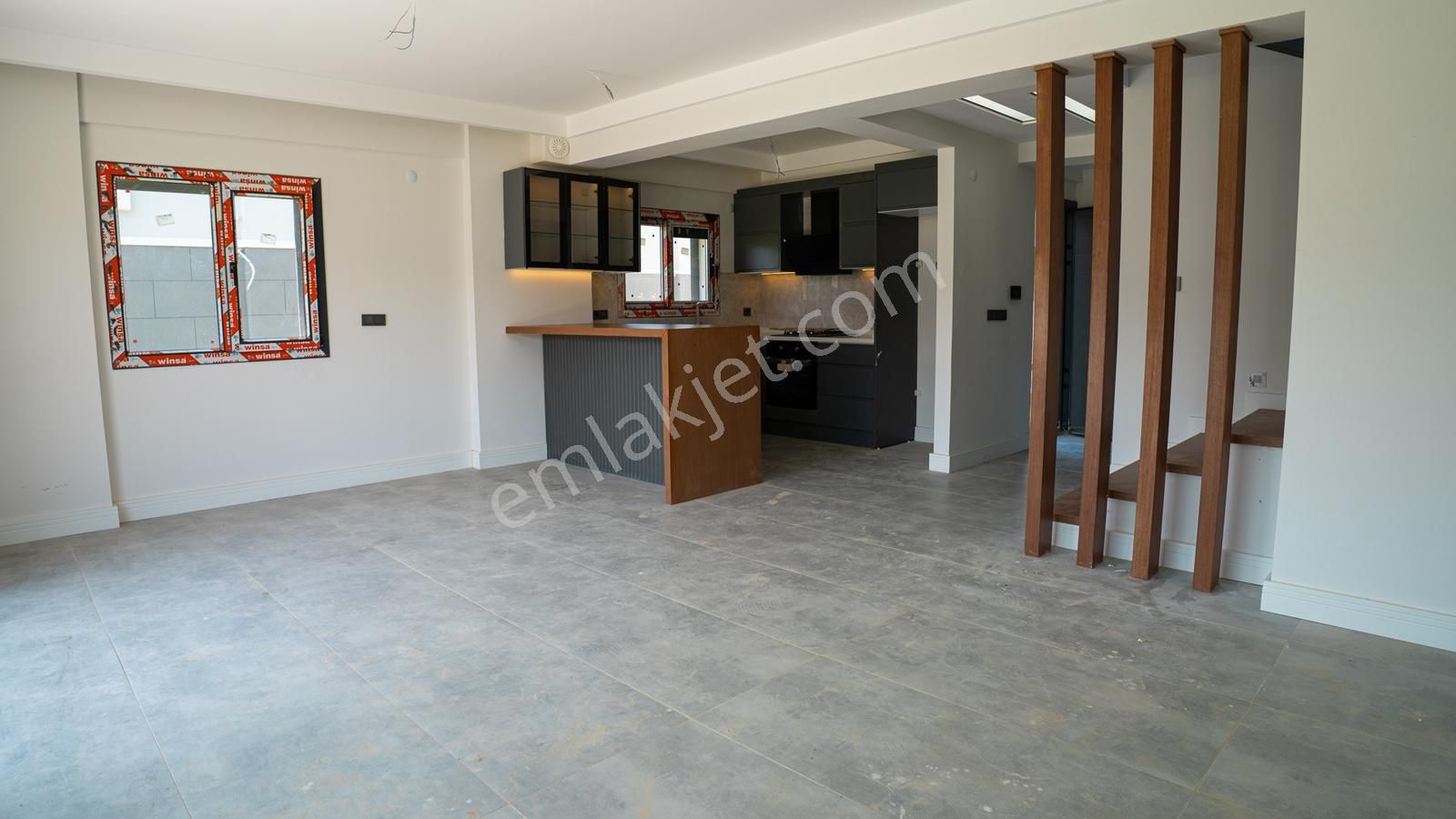 Çandarlı'da Denize Yakın , Site İçi , Havuzlu , Otoparklı Villa - Görsel 14