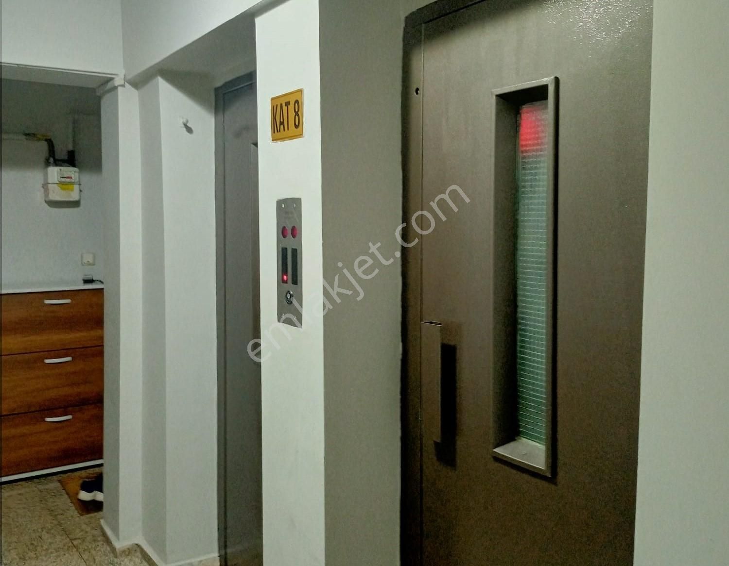 Bayraklı Soğukkuyu'da Lüks Geniş 3,5+1 Daire - Görsel 2