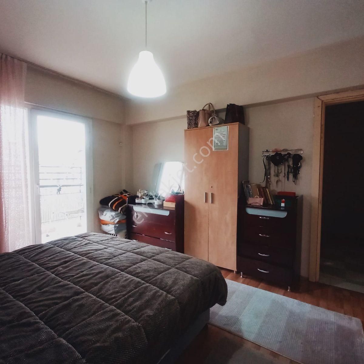 Bayraklı Soğukkuyu'da Lüks Geniş 3,5+1 Daire - Görsel 15