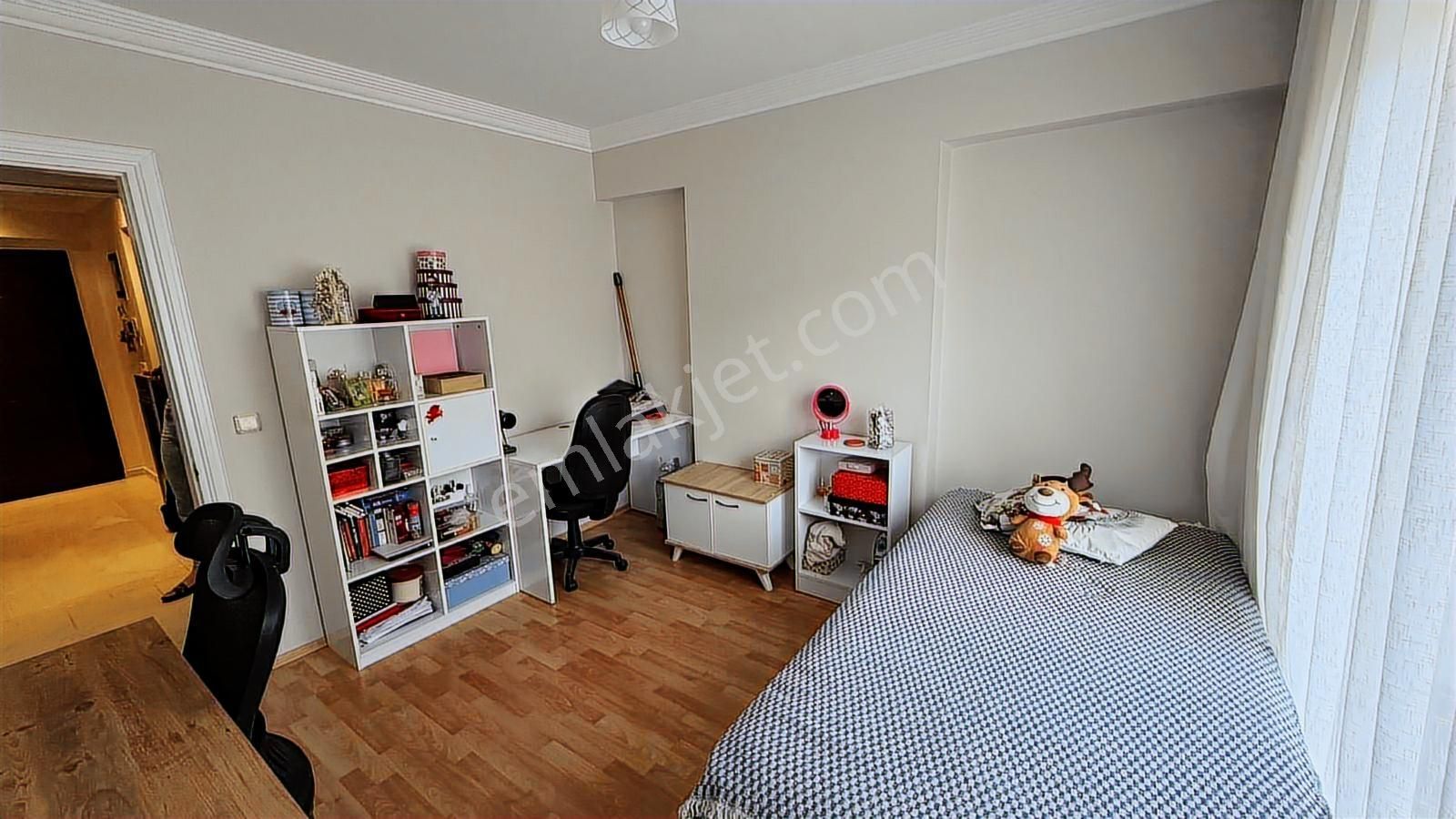 Narlıdere Ilıca Mah. Kenan Beklen Sitesi 3+1 Satılık Daire - Görsel 11