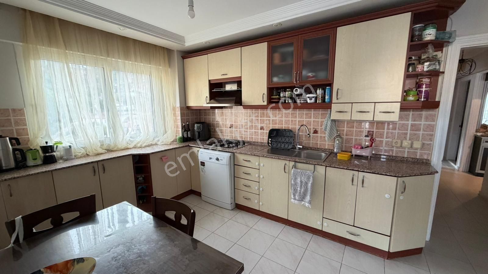 Narlıdere Ilıca Mah. Kenan Beklen Sitesi 3+1 Satılık Daire - Görsel 13