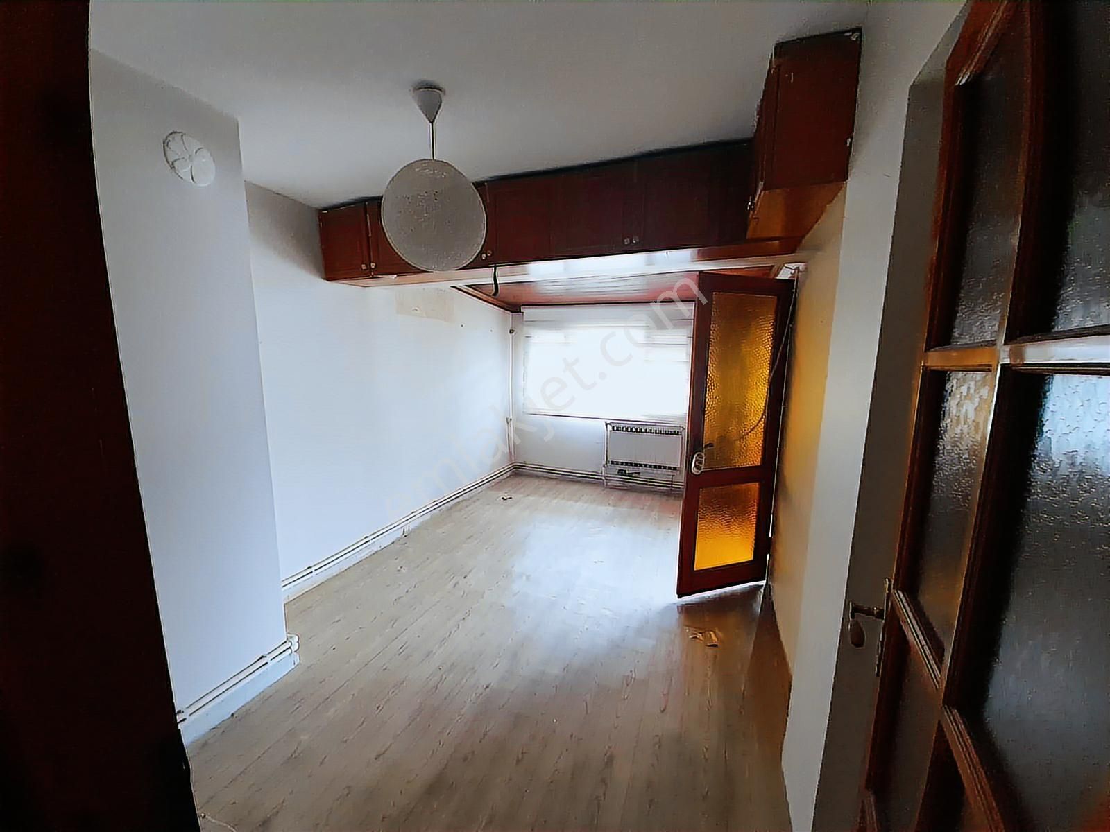 Güzelyalı Merkezi Konumda 3+1 Satılık Daire - Görsel 7