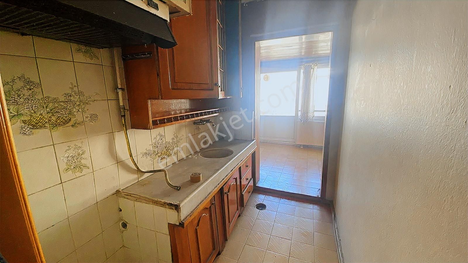 Güzelyalı Merkezi Konumda 3+1 Satılık Daire - Görsel 11