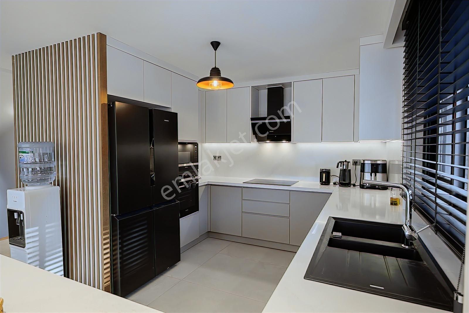 Urla Çeşmealtı Lüx 5+1 Villa - Görsel 10