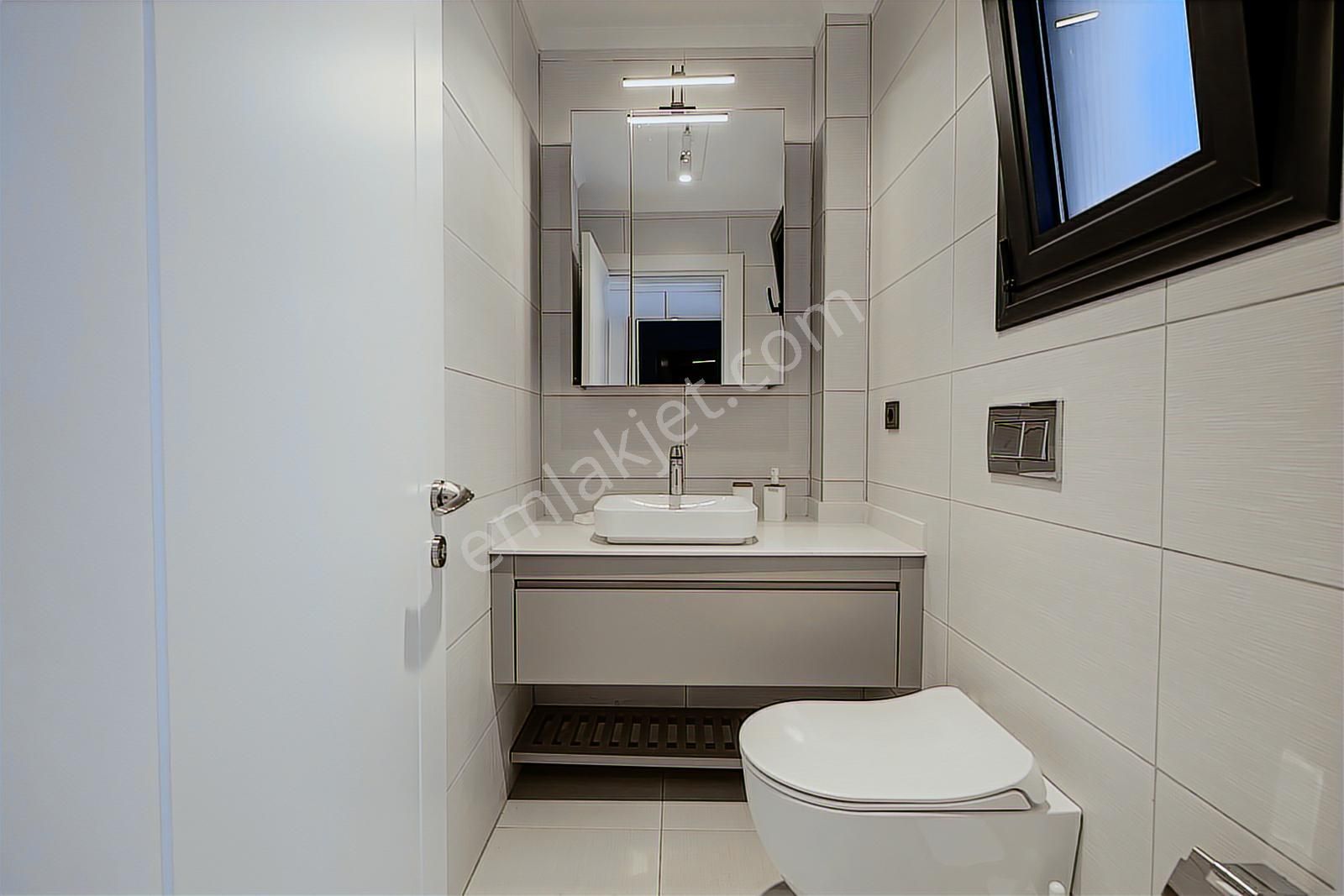 Urla Çeşmealtı Lüx 5+1 Villa - Görsel 18