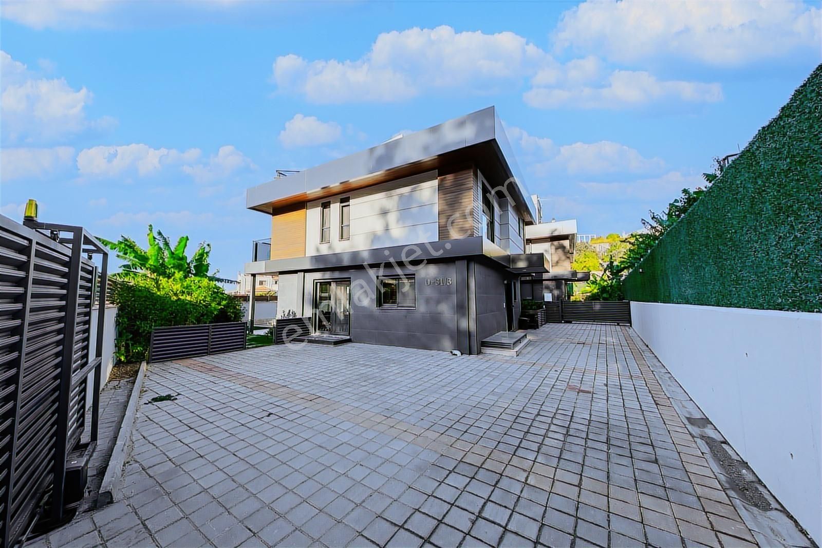 Urla Çeşmealtı Lüx 5+1 Villa - Görsel 35