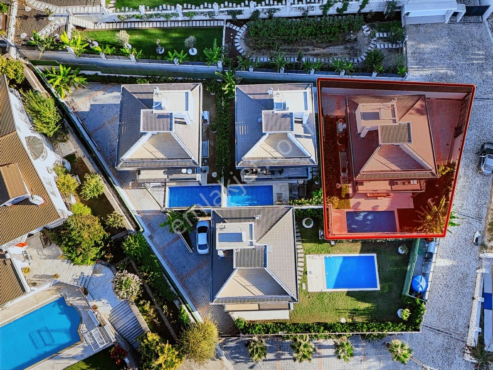 Urla Çeşmealtı Lüx 5+1 Villa - Görsel 25