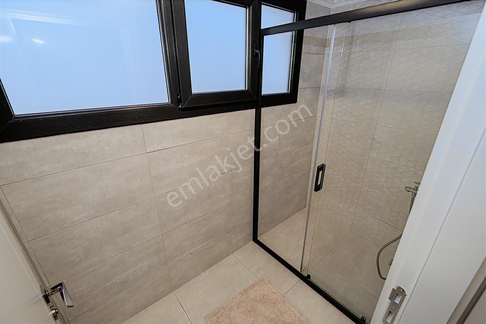 Urla Çeşmealtı Lüx 5+1 Villa - Görsel 23