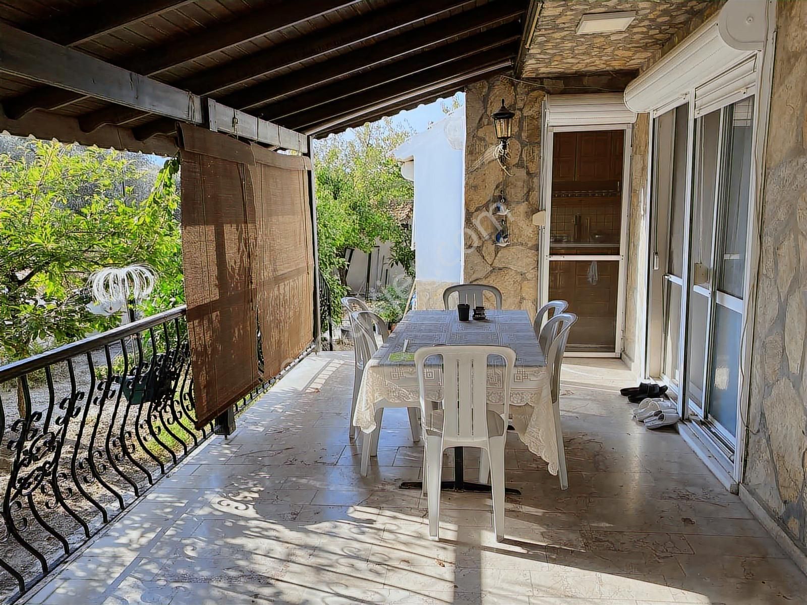Karaburunda 500m2 Arsa İçinde Tam Müstakil Satılık Villa - Görsel 11