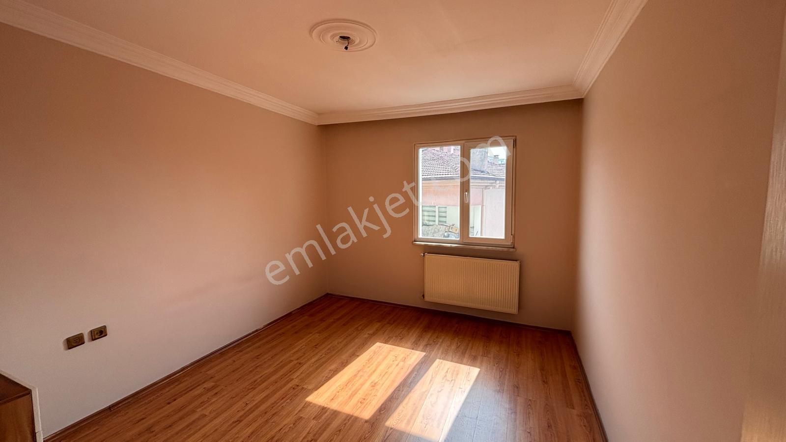 Ata Bulvarına Cephe Arakat Kombili 3+1 Daire - Görsel 12