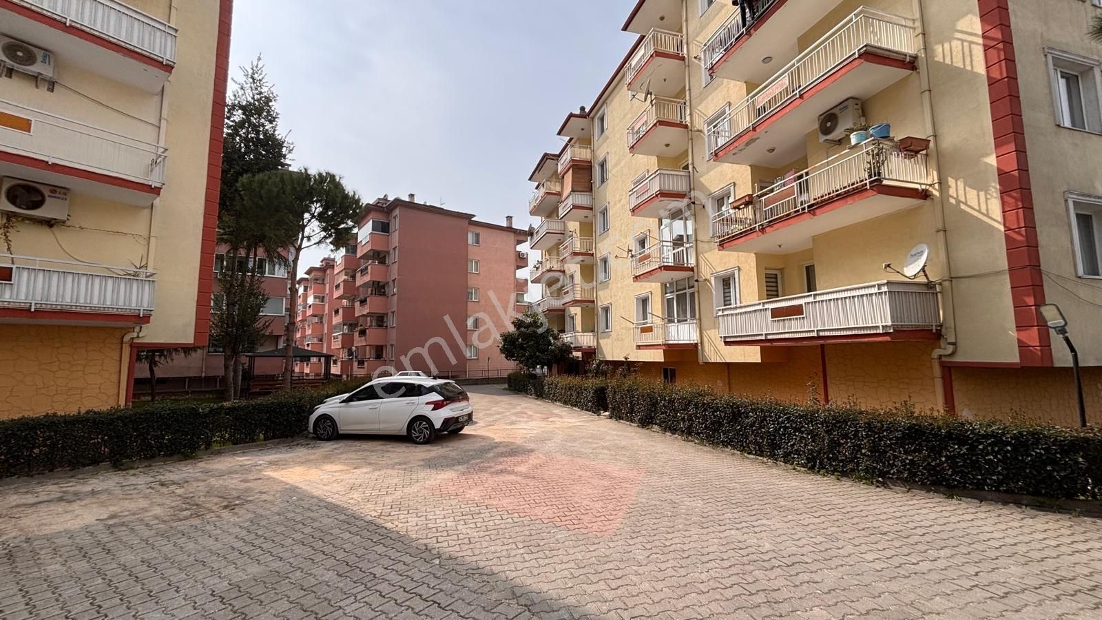 Ata Bulvarına Cephe Arakat Kombili 3+1 Daire - Görsel 4