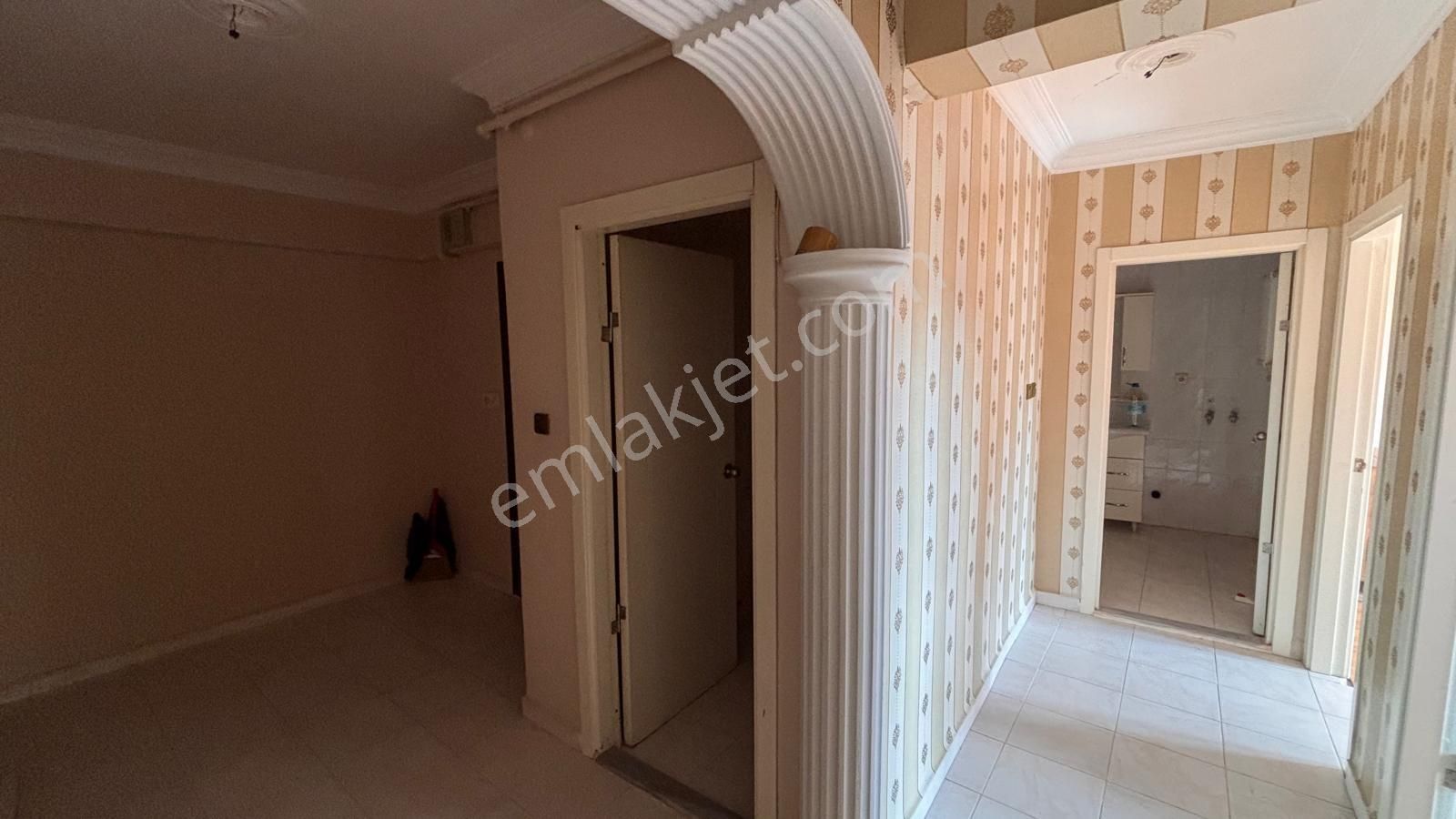 Ata Bulvarına Cephe Arakat Kombili 3+1 Daire - Görsel 9