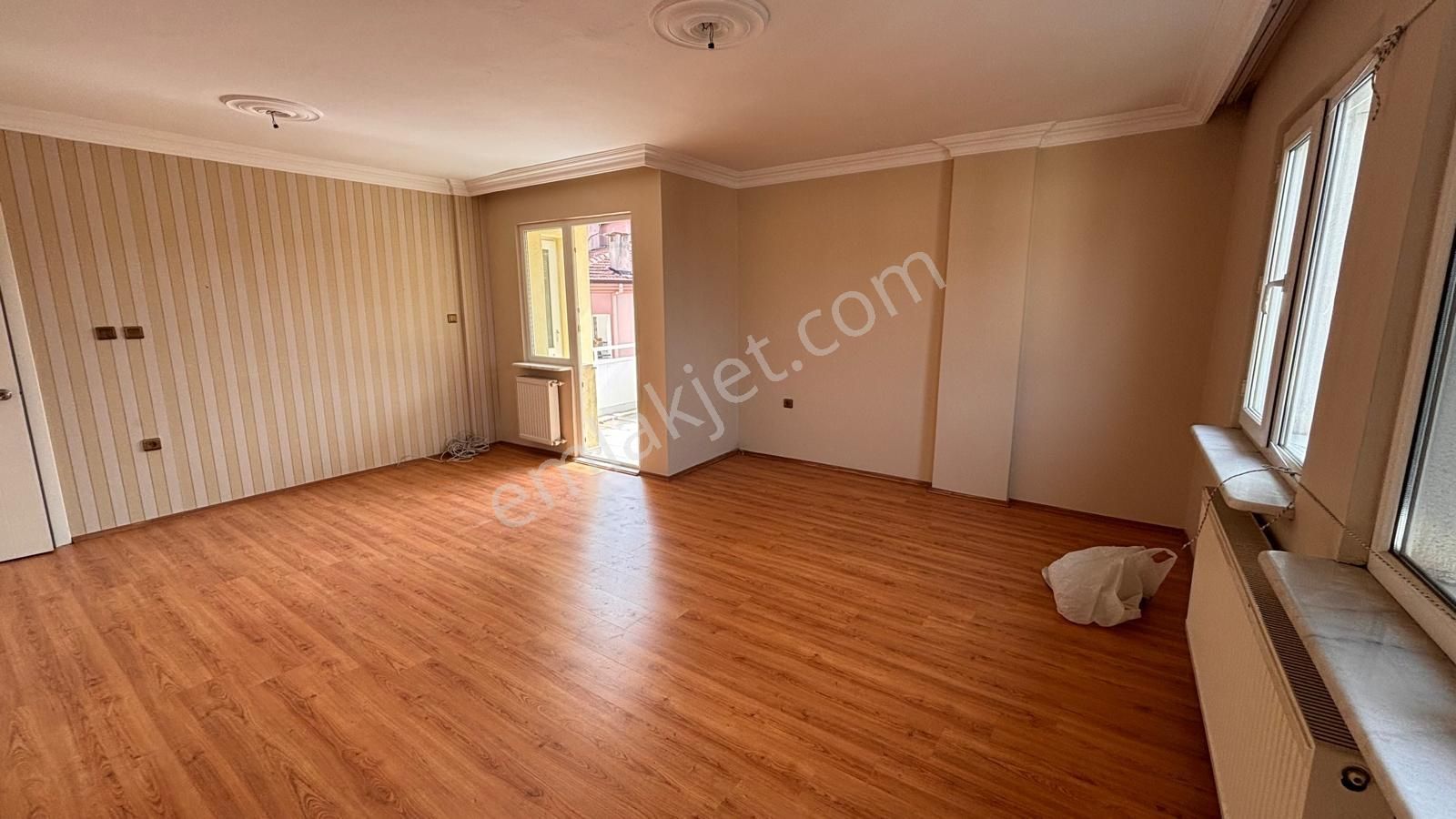 Ata Bulvarına Cephe Arakat Kombili 3+1 Daire - Görsel 10