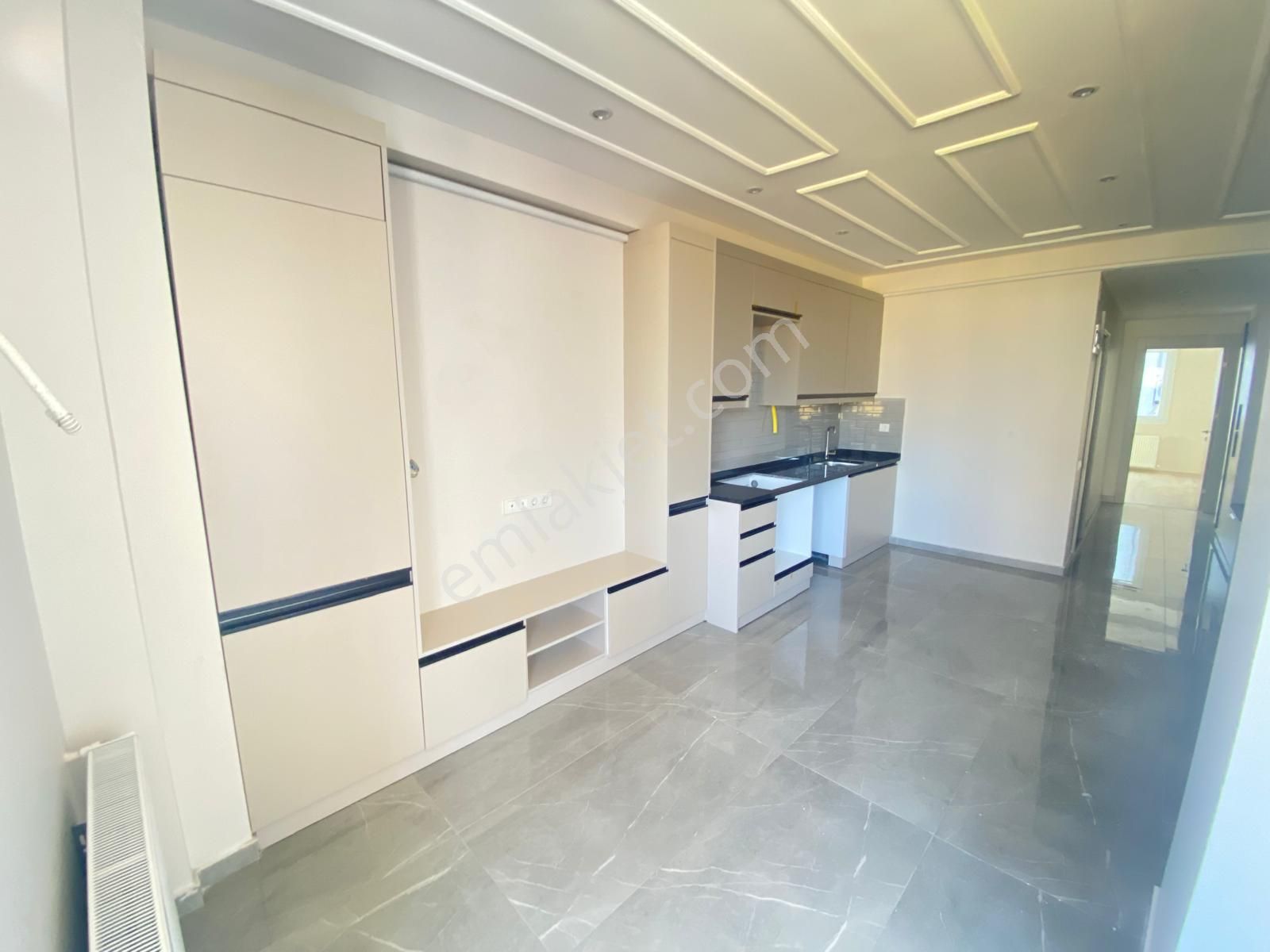 Prestijden Pirireis'te Asansörlü Geniş Oturumlu Sıfır 2+1 Daire - Görsel 4