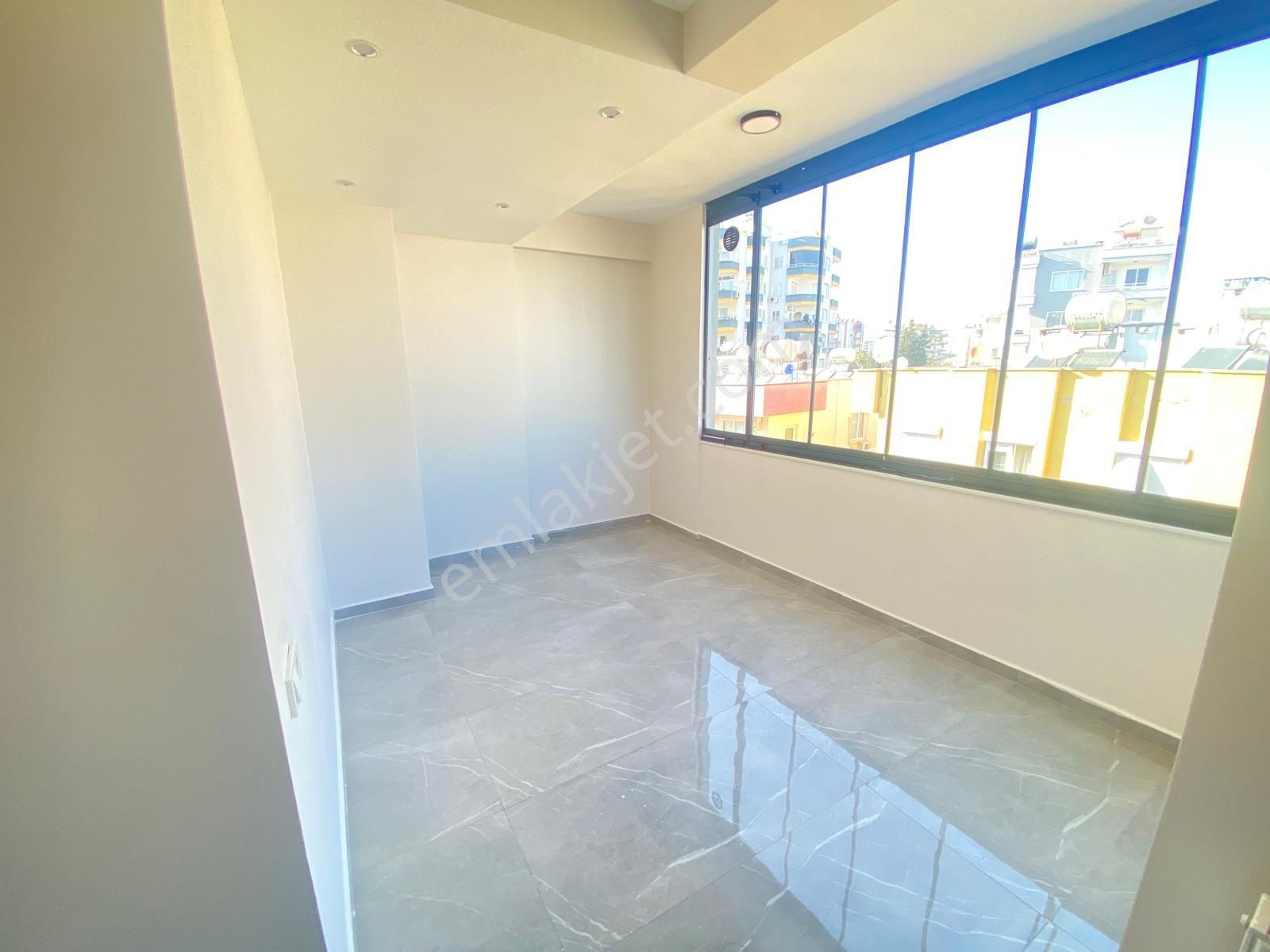 Prestijden Pirireis'te Asansörlü Geniş Oturumlu Sıfır 2+1 Daire - Görsel 13