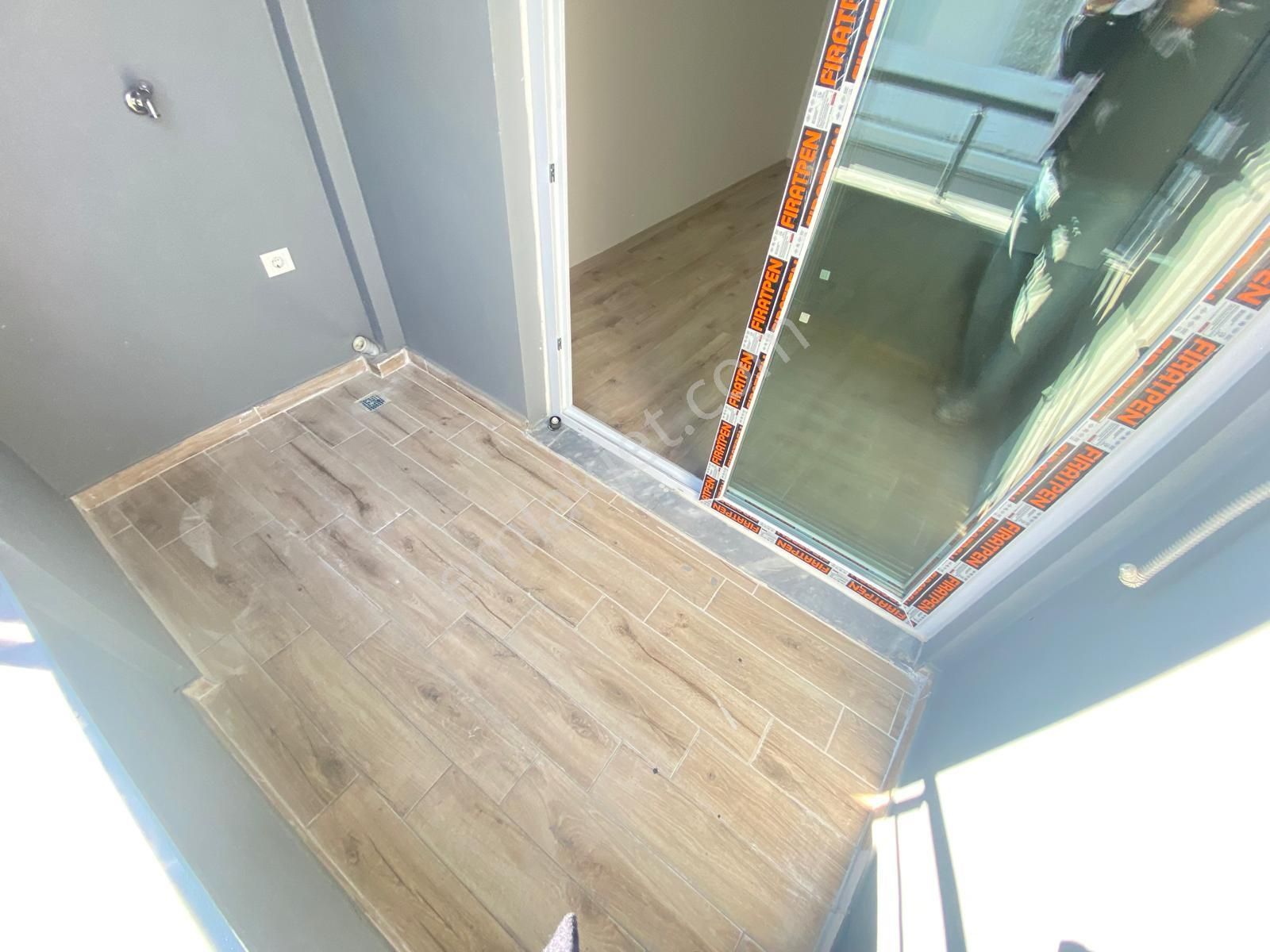 Prestijden Pirireis'te Asansörlü Geniş Oturumlu Sıfır 2+1 Daire - Görsel 20