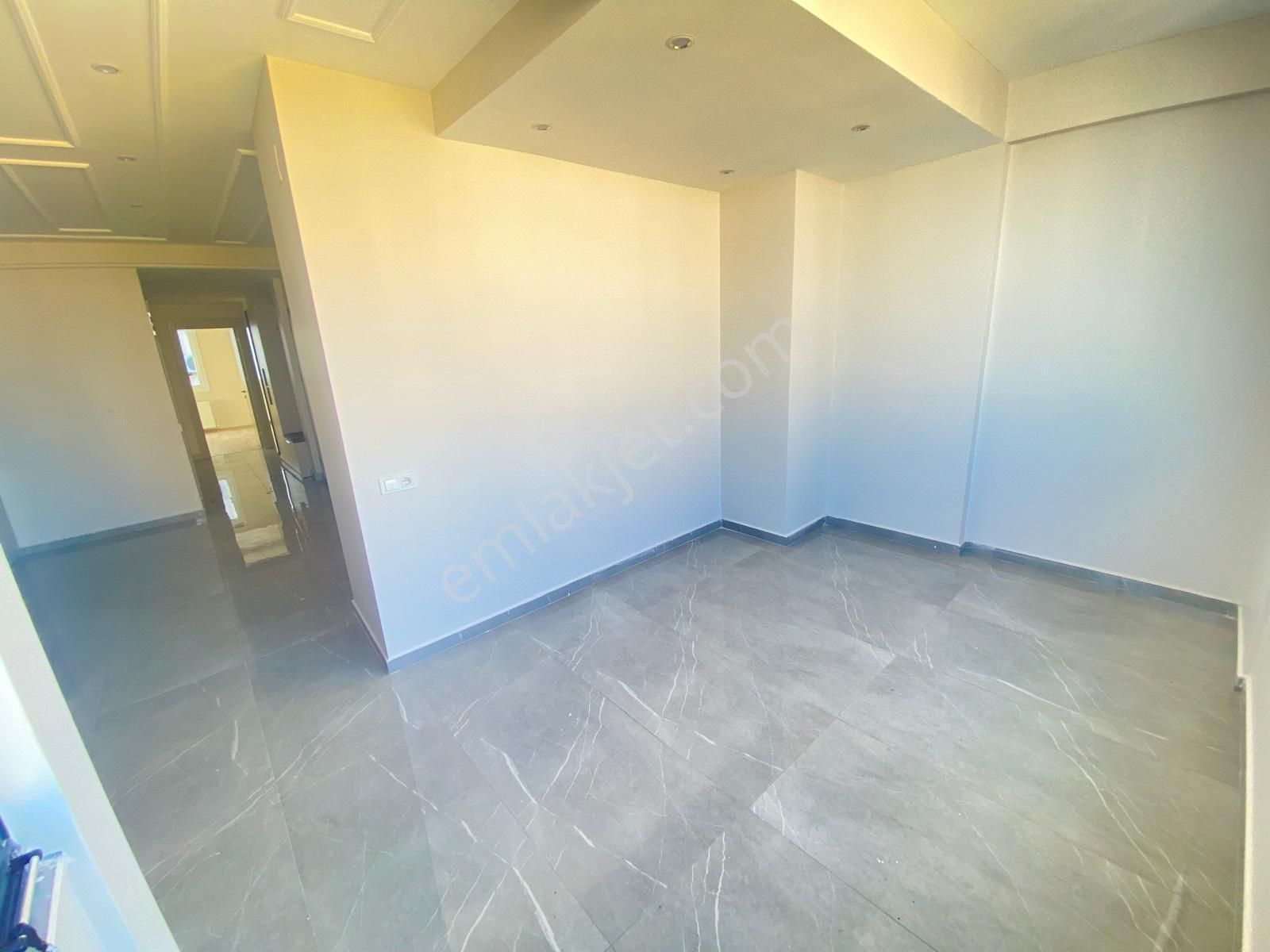 Prestijden Pirireis'te Asansörlü Geniş Oturumlu Sıfır 2+1 Daire - Görsel 9