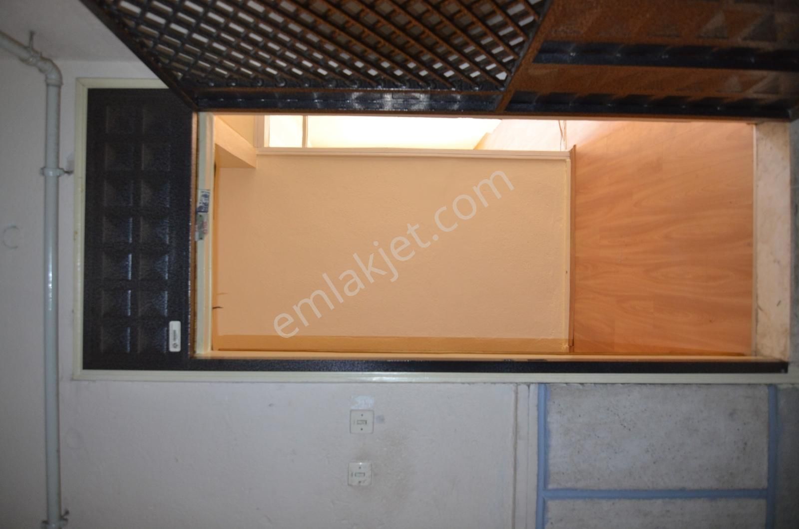 Talha Tozduman'dan Sultan Şah-ankara Cd. Yanı Bakımlı Arakat 3+1 - Görsel 17