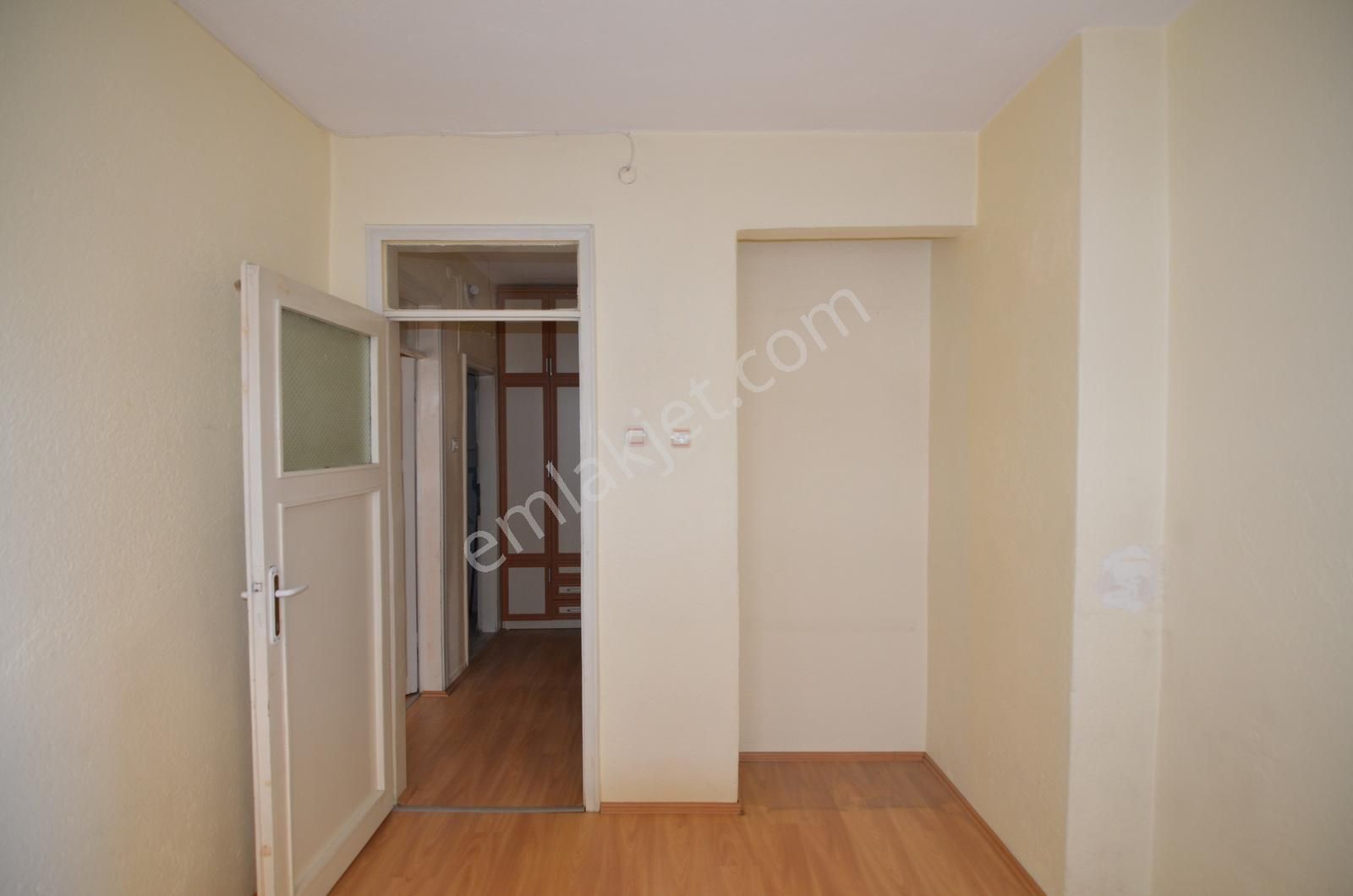 Talha Tozduman'dan Sultan Şah-ankara Cd. Yanı Bakımlı Arakat 3+1 - Görsel 30