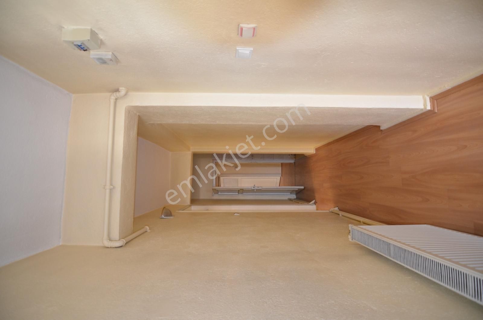 Talha Tozduman'dan Sultan Şah-ankara Cd. Yanı Bakımlı Arakat 3+1 - Görsel 28