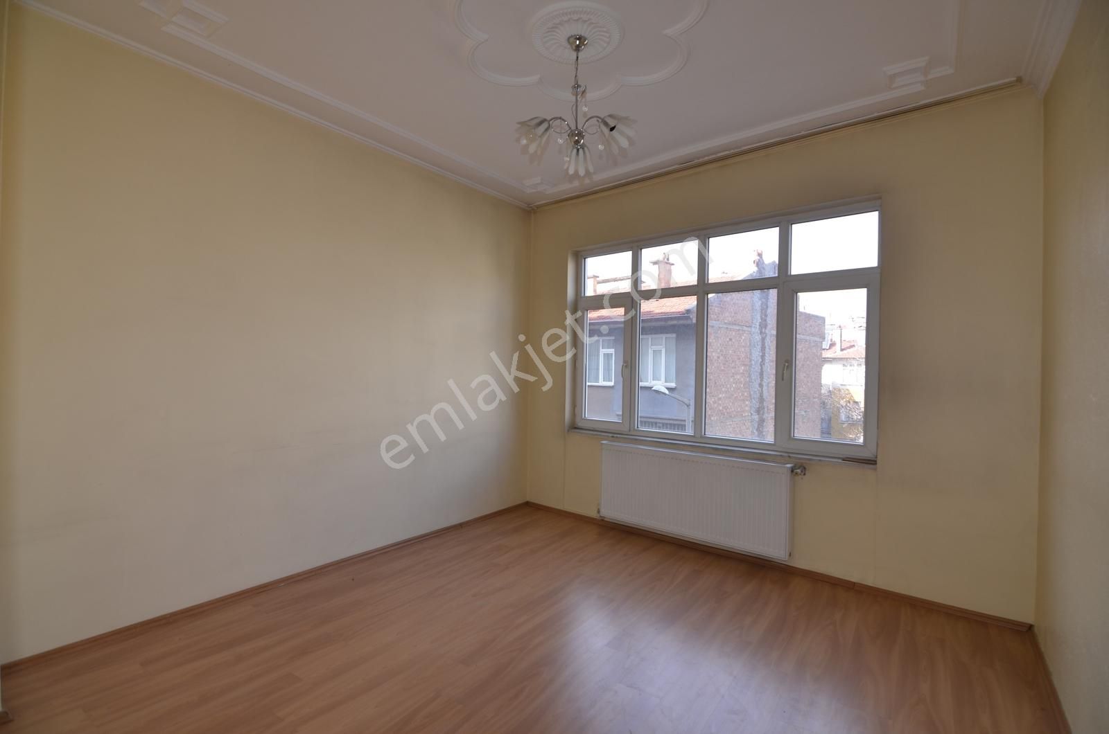 Talha Tozduman'dan Sultan Şah-ankara Cd. Yanı Bakımlı Arakat 3+1 - Görsel 33