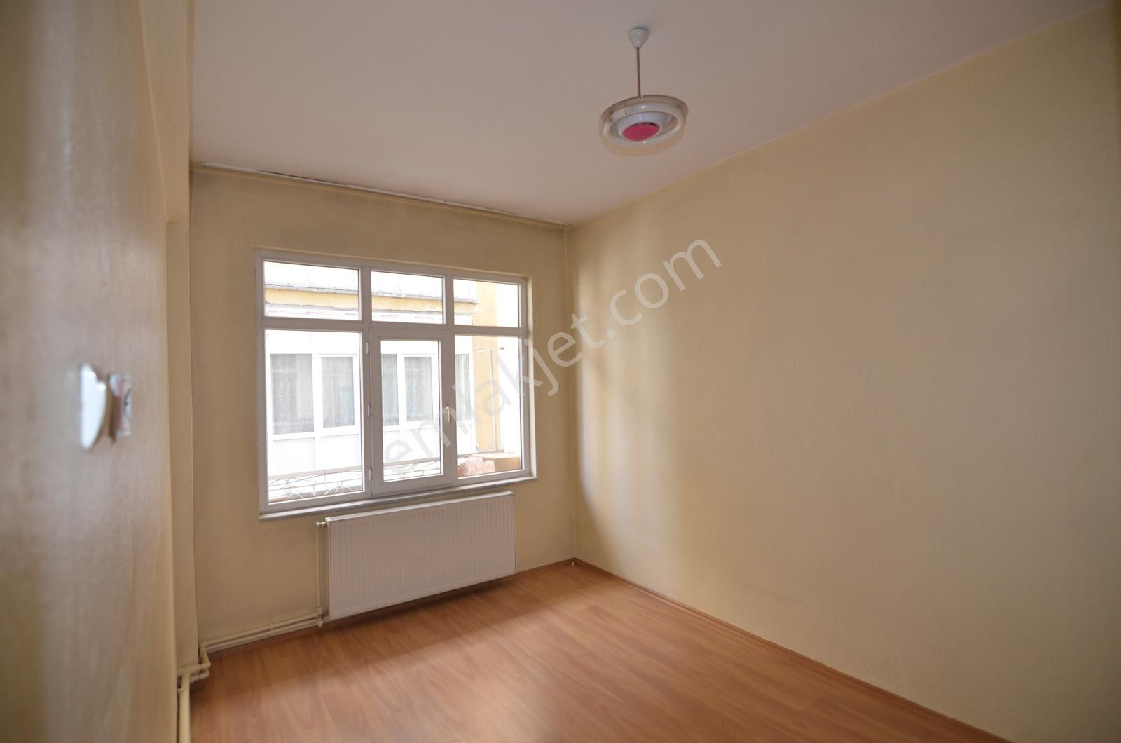 Talha Tozduman'dan Sultan Şah-ankara Cd. Yanı Bakımlı Arakat 3+1 - Görsel 14