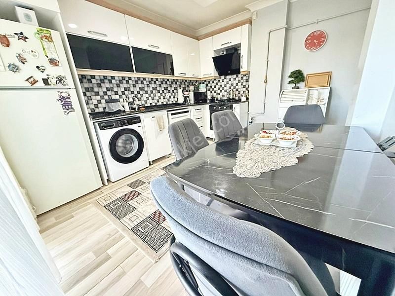 Yenikent Emlak İskanlı/katılım Evine Uygun Çok Geniş Öncephe 3+1 - Görsel 10