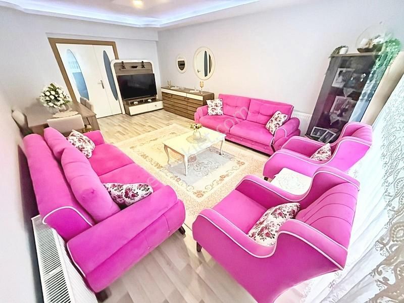 Yenikent Emlak İskanlı/katılım Evine Uygun Çok Geniş Öncephe 3+1 - Görsel 24