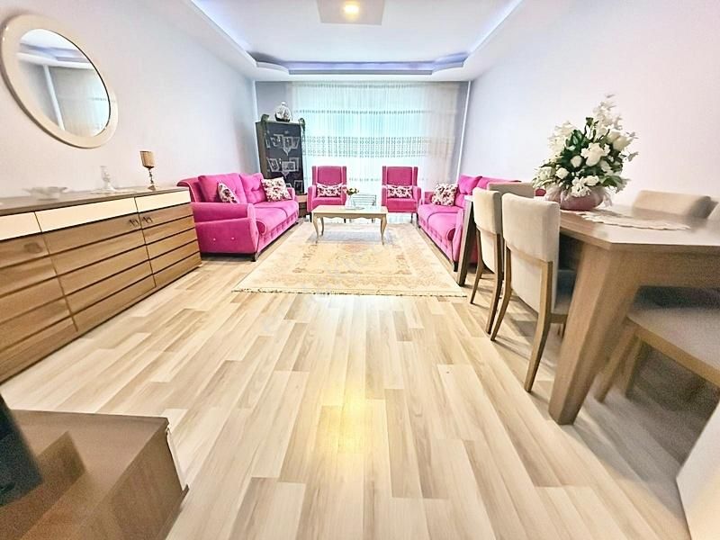 Yenikent Emlak İskanlı/katılım Evine Uygun Çok Geniş Öncephe 3+1