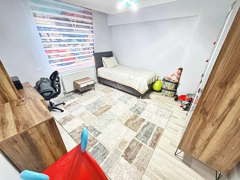 Yenikent Emlak İskanlı/katılım Evine Uygun Çok Geniş Öncephe 3+1 - Görsel 31