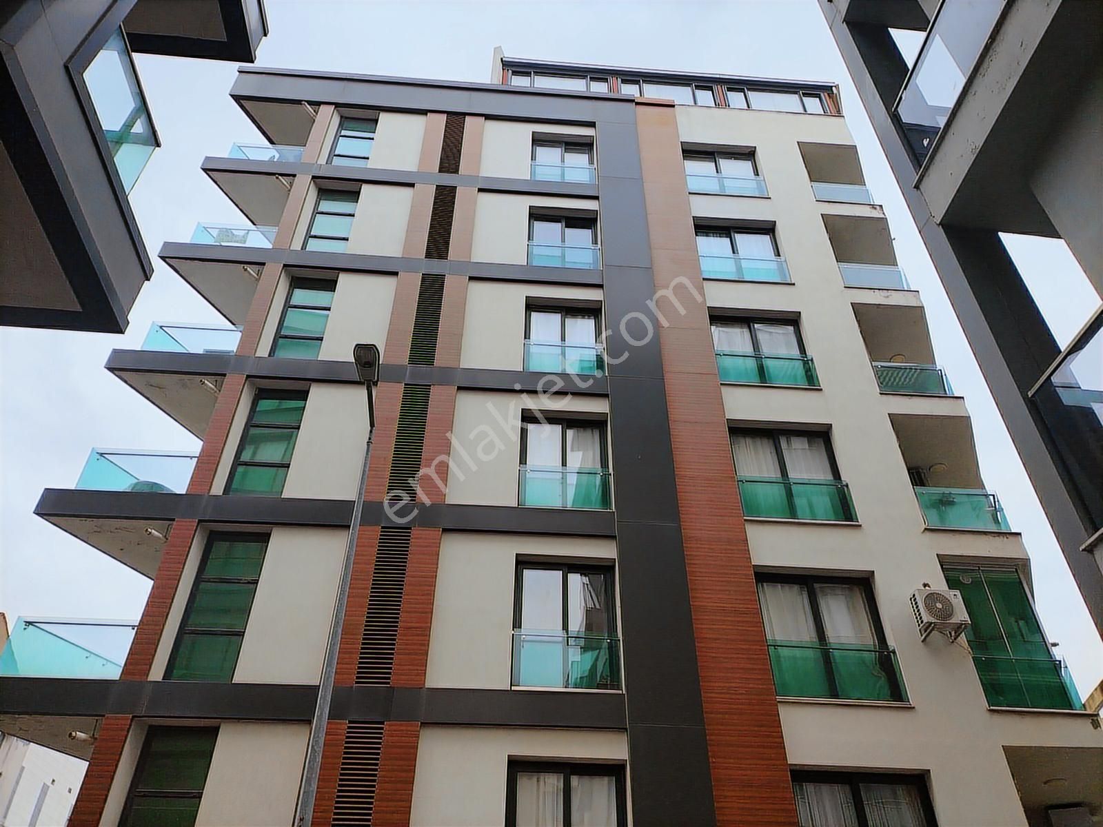 Bornova Evka 3 Metro Yakını Eşyalı Kiralık Arakat 1+1 - Görsel 12