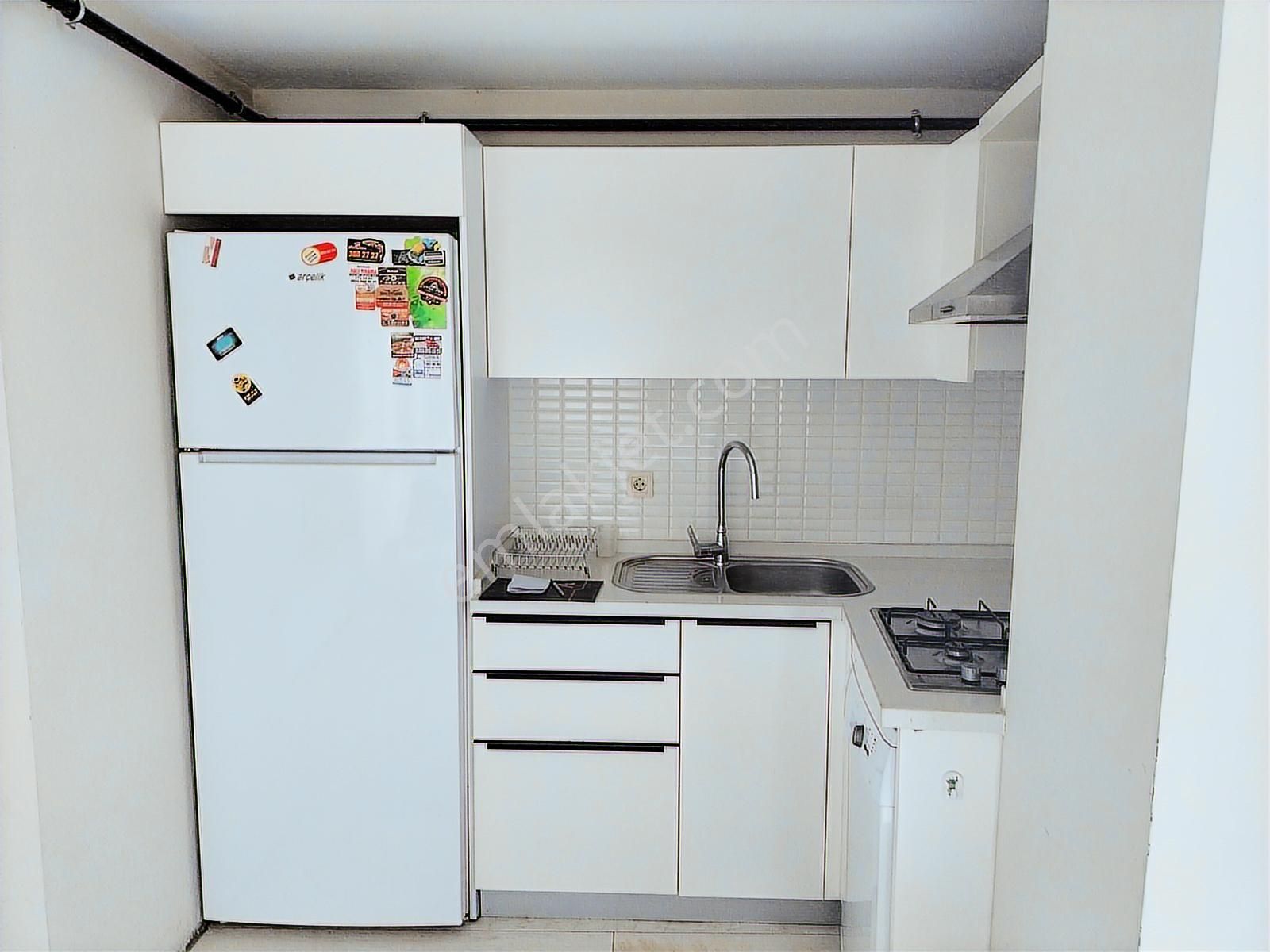 Bornova Evka 3 Metro Yakını Eşyalı Kiralık Arakat 1+1 - Görsel 34