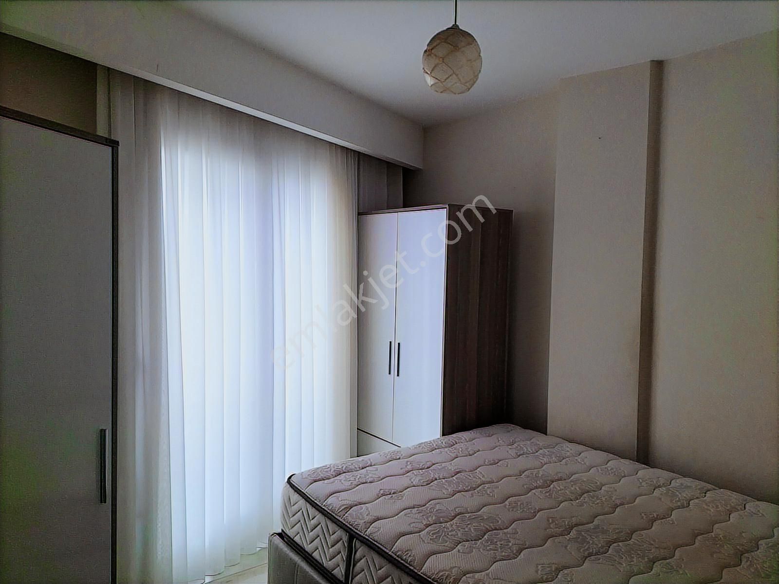 Bornova Evka 3 Metro Yakını Eşyalı Kiralık Arakat 1+1 - Görsel 19