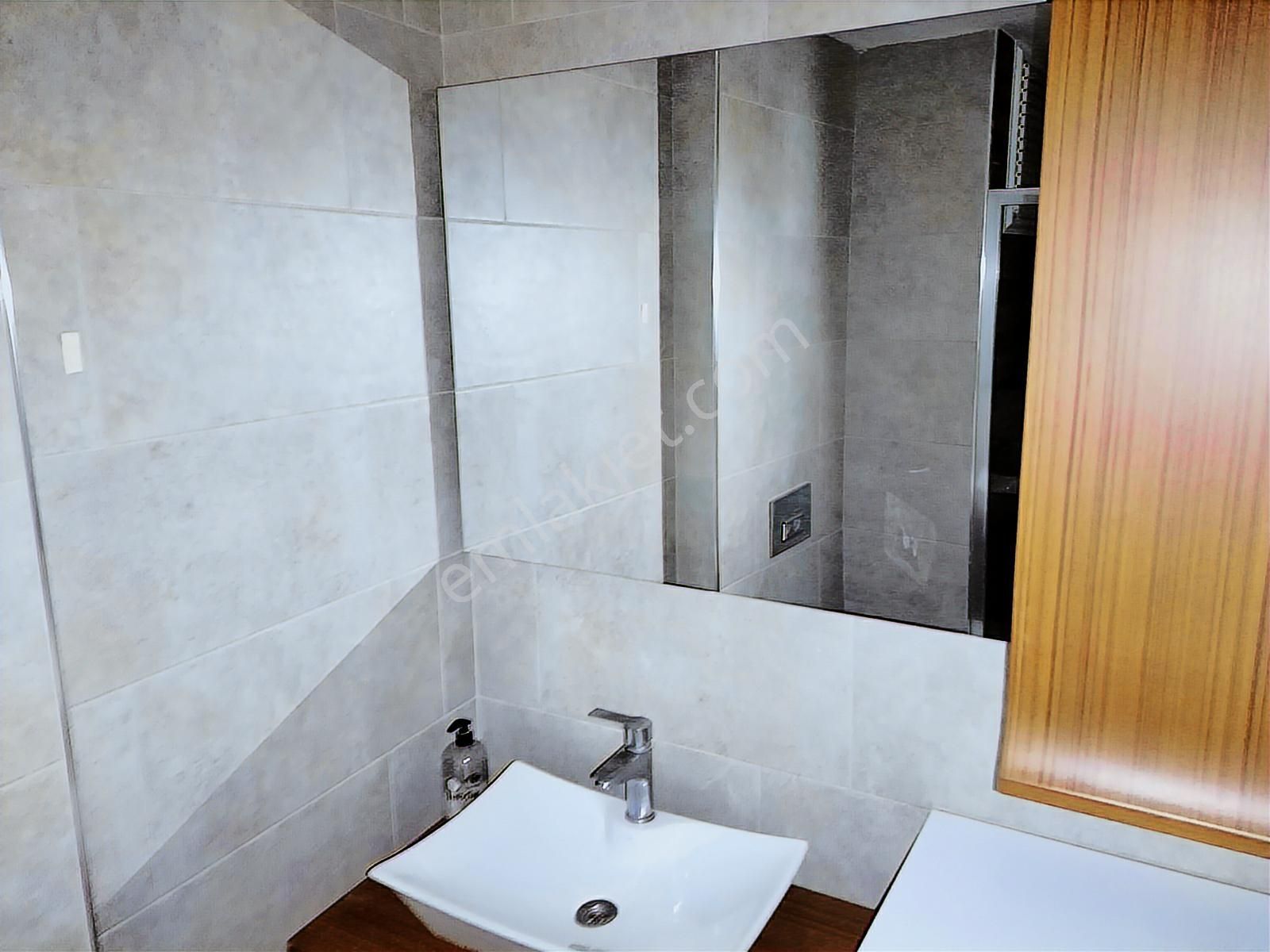 Bornova Evka 3 Metro Yakını Eşyalı Kiralık Arakat 1+1 - Görsel 21