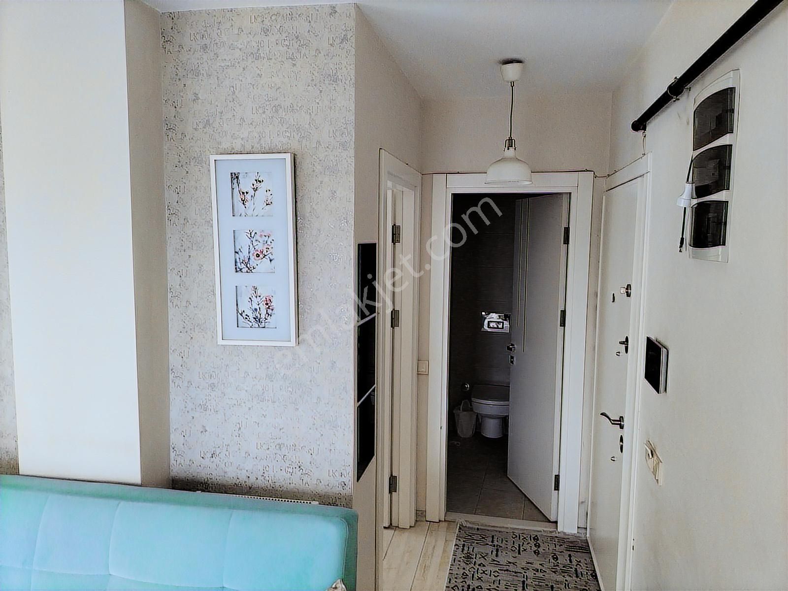 Bornova Evka 3 Metro Yakını Eşyalı Kiralık Arakat 1+1 - Görsel 10