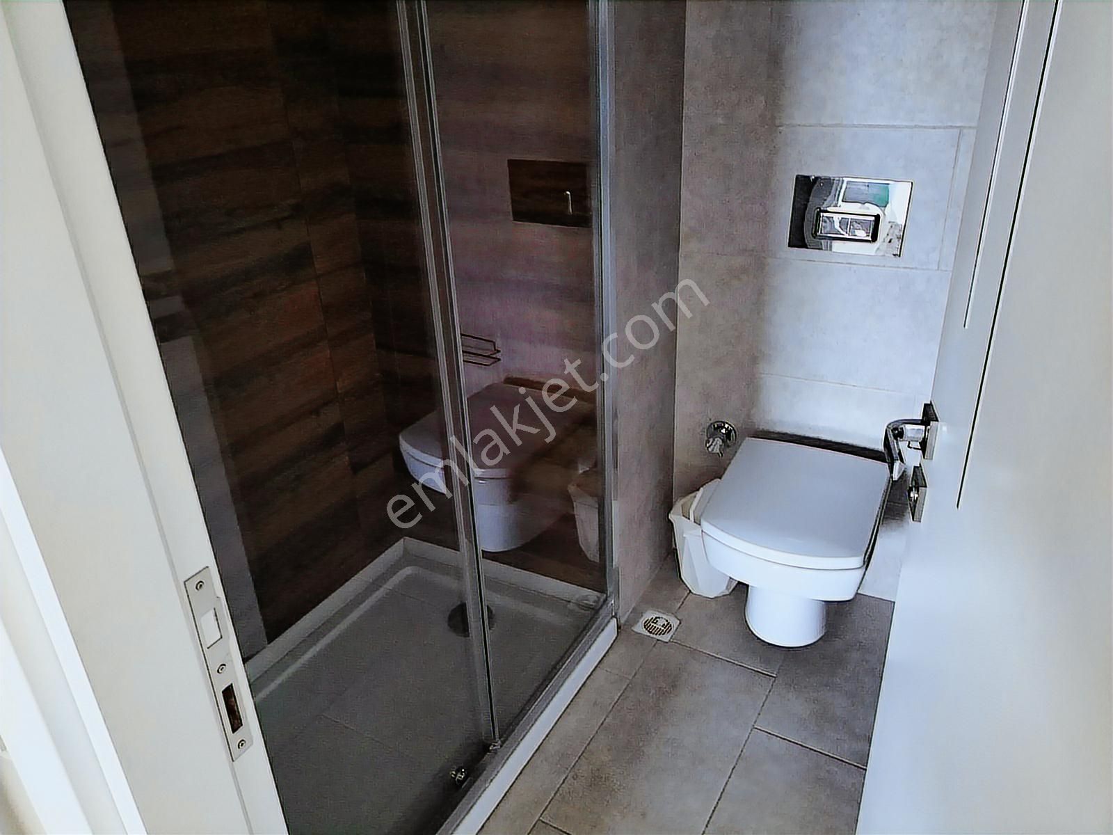 Bornova Evka 3 Metro Yakını Eşyalı Kiralık Arakat 1+1 - Görsel 33