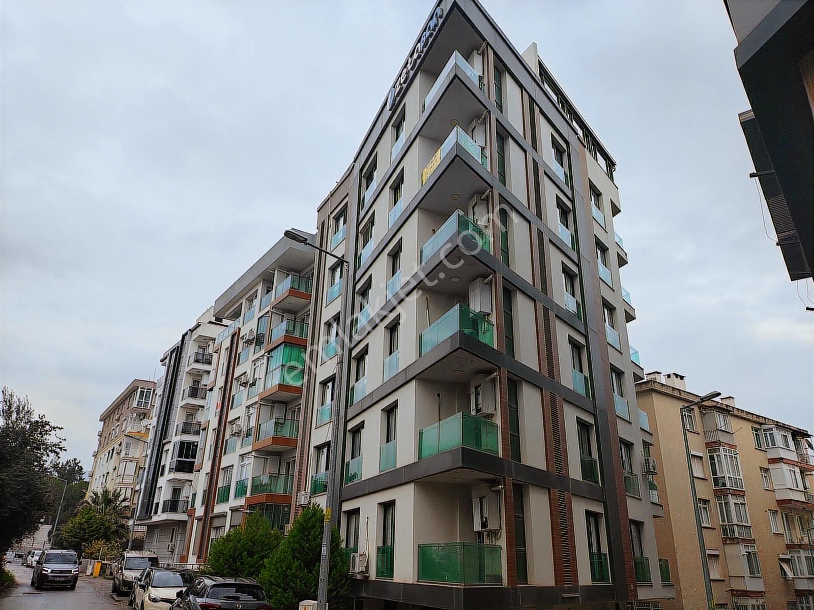 Bornova Evka 3 Metro Yakını Eşyalı Kiralık Arakat 1+1 - Görsel 24