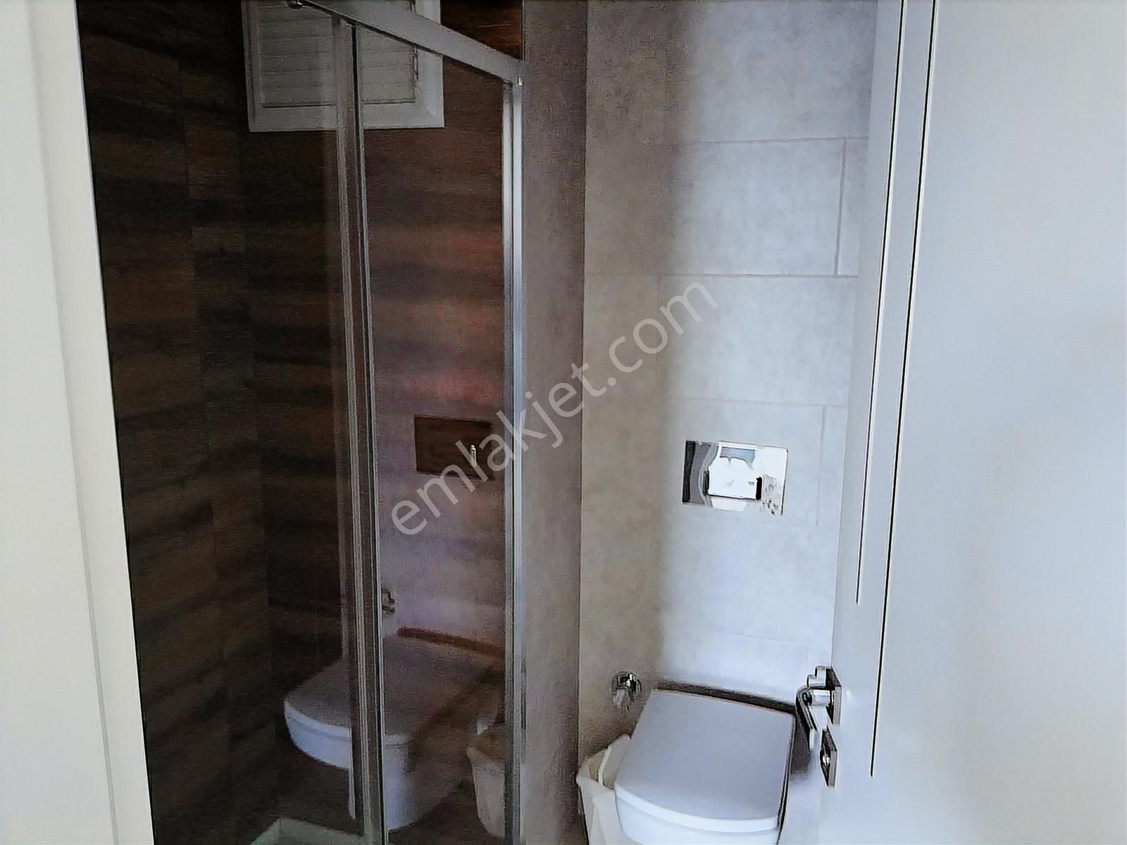Bornova Evka 3 Metro Yakını Eşyalı Kiralık Arakat 1+1 - Görsel 11
