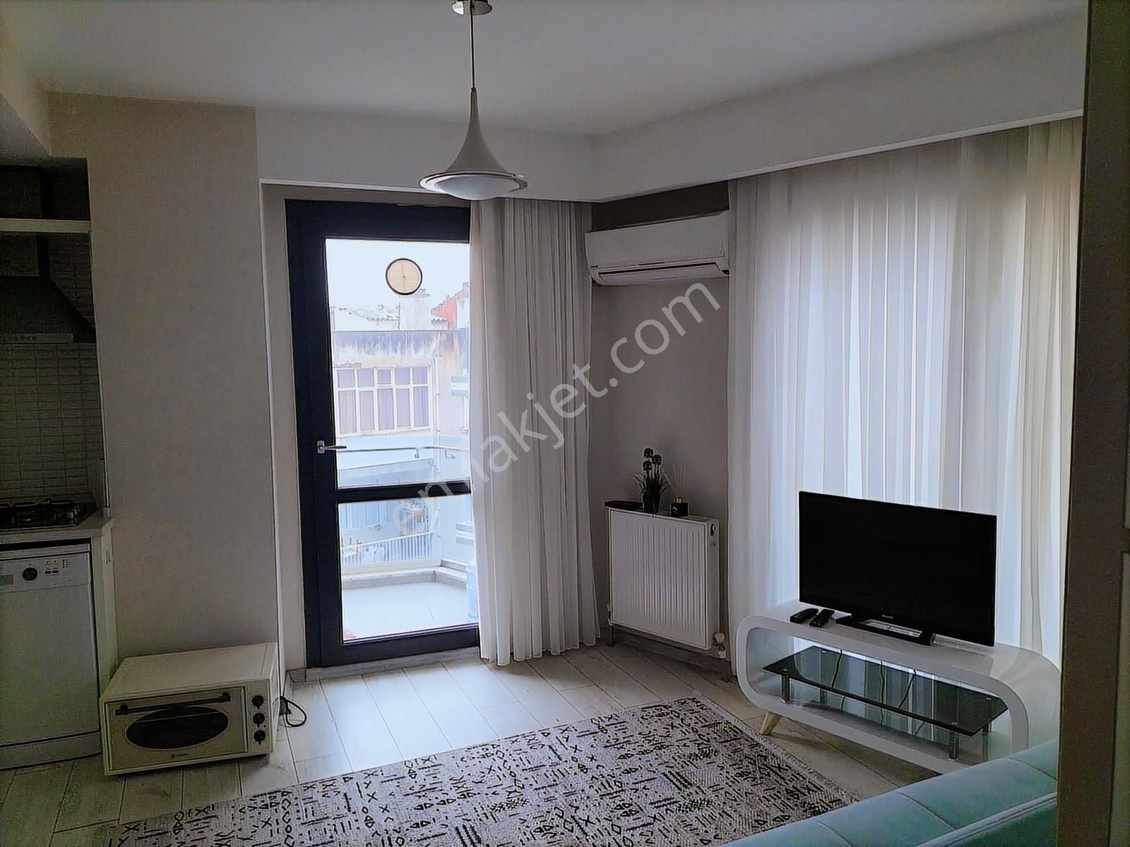 Bornova Evka 3 Metro Yakını Eşyalı Kiralık Arakat 1+1 - Görsel 27