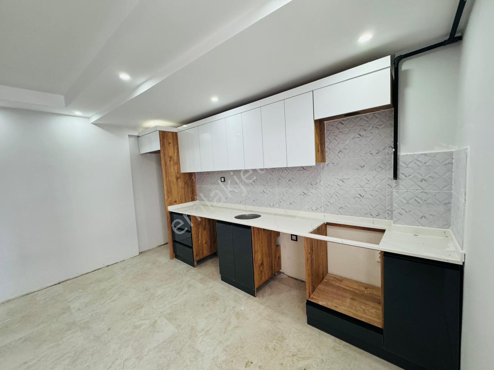 Çerkezköy_yıldırım Beyazıt Mah2de_iskanlı_kapalı Otoparklı Sıfır 2+1 - Görsel 7