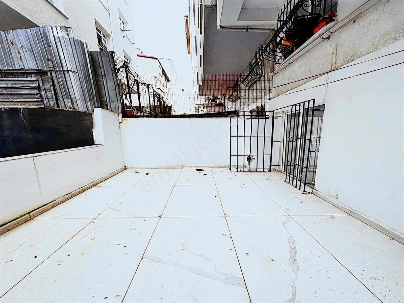 Esenyurt Örnek Mahallesinde Satılık 2+1 Bahçeli Bahçe Katı - Görsel 8