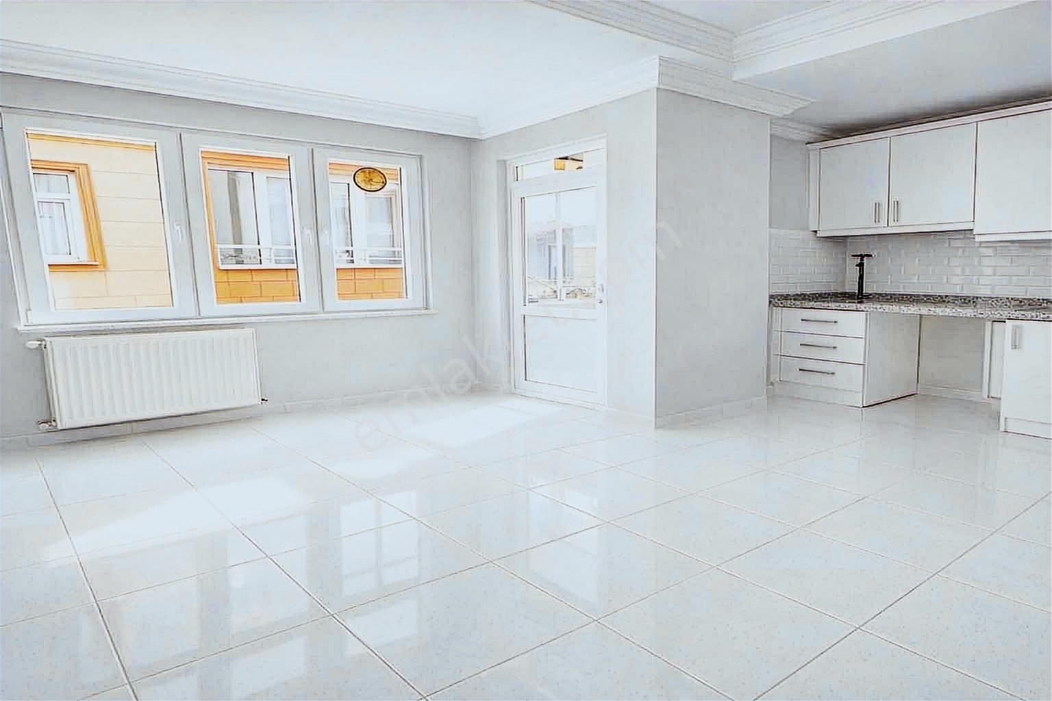 Esenyurt Üçevler Mahallesinde Satılık 2+1 Çift Balkonlu Arakat - Görsel 8