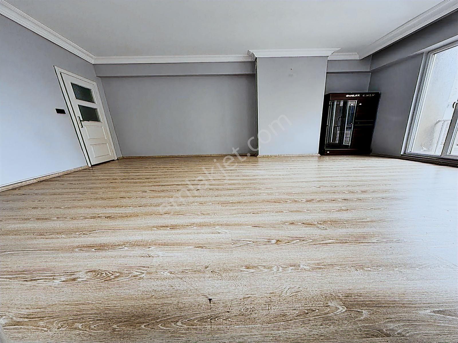 Mehterçeşme Merkezde 260m² 4+2 Balkonlu Teraslı Fırsat Dubleks - Görsel 22